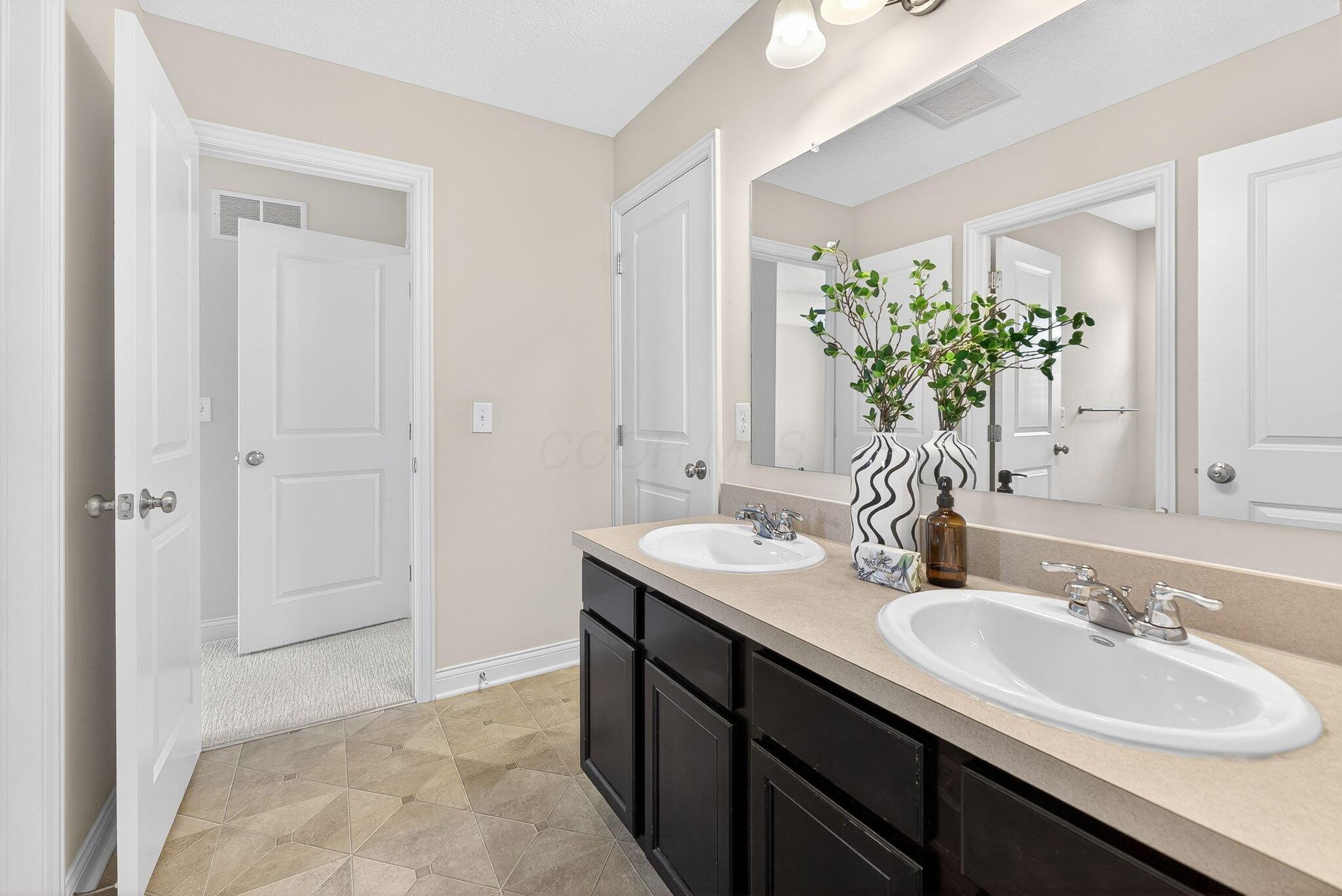 10228 Summersweet Way Property Photo 33