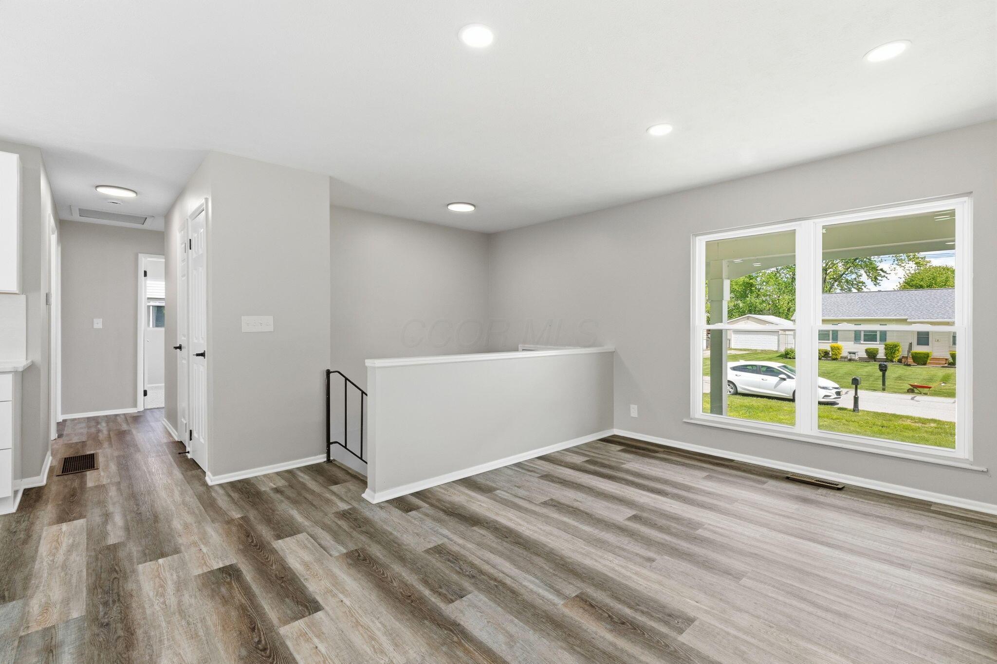 2463 Capaldi Drive Property Photo 3
