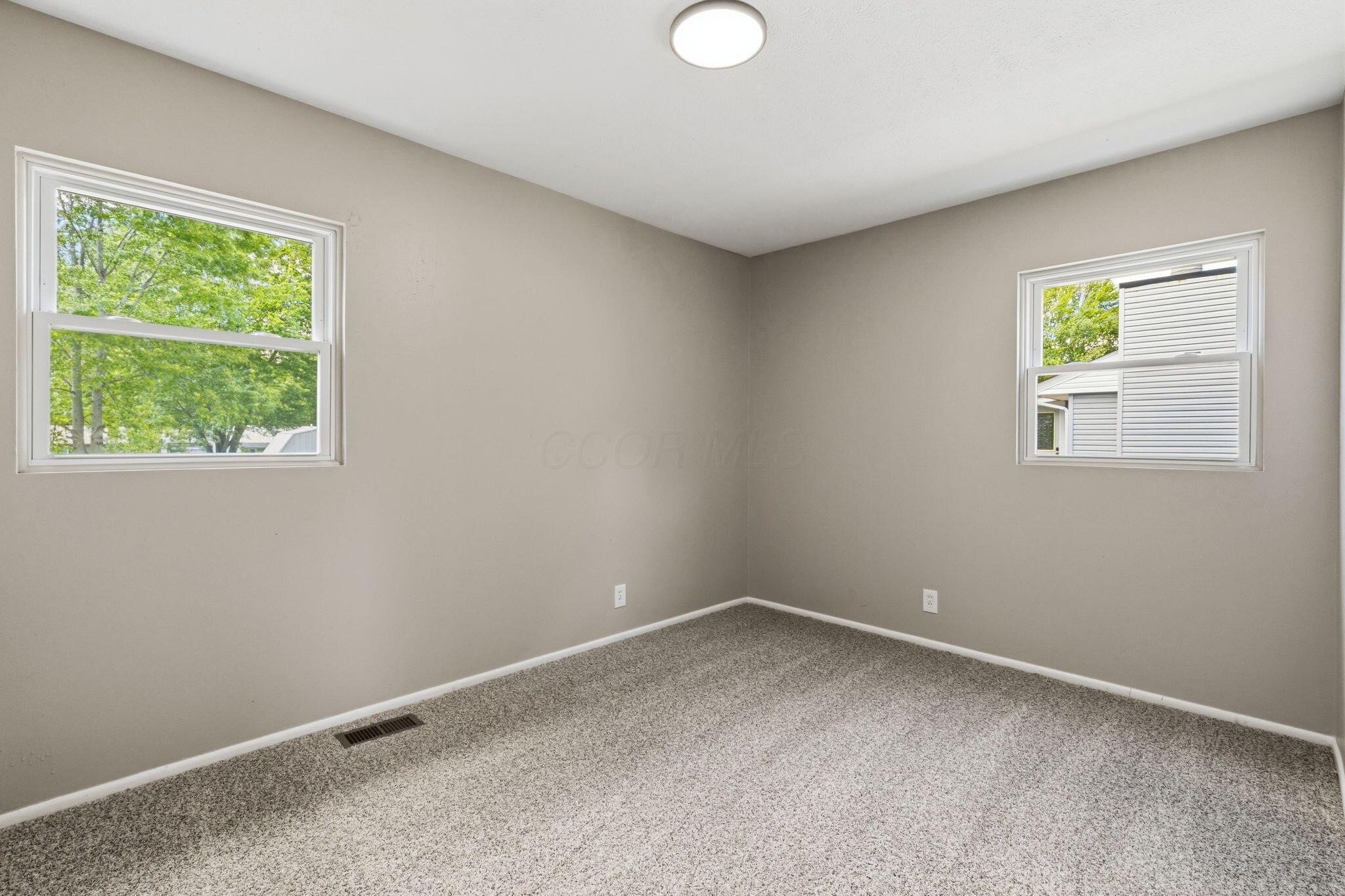 2463 Capaldi Drive Property Photo 9