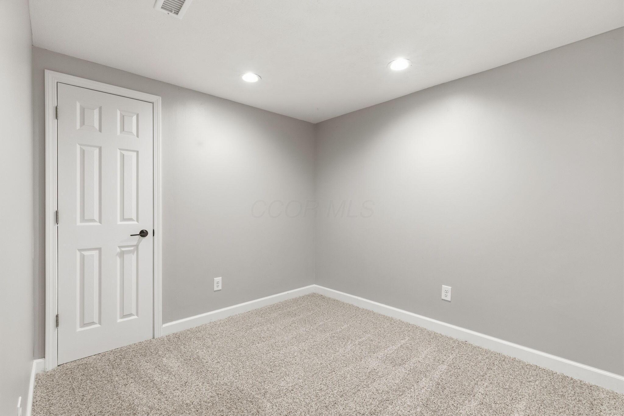 2463 Capaldi Drive Property Photo 19