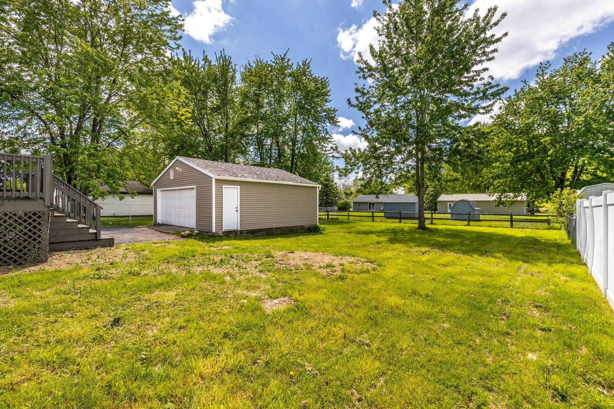2463 Capaldi Drive Property Photo 27