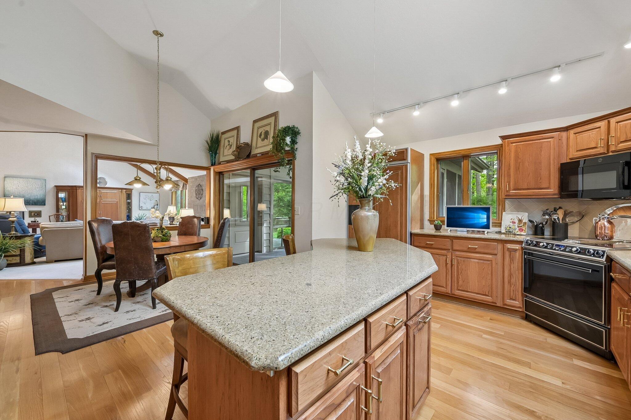8080 Manitou Drive Property Photo 16