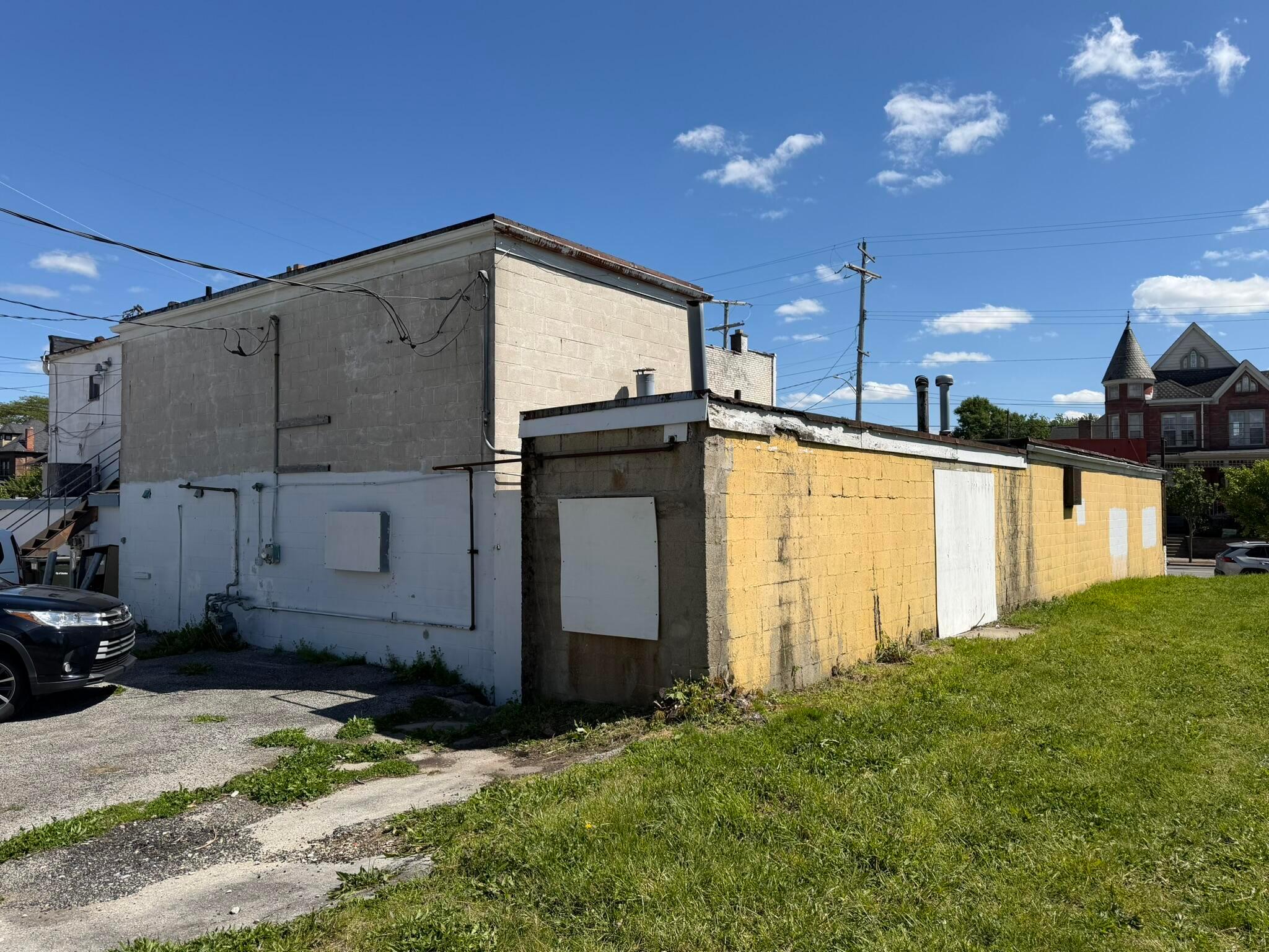 1222 E Long Street Property Photo 5