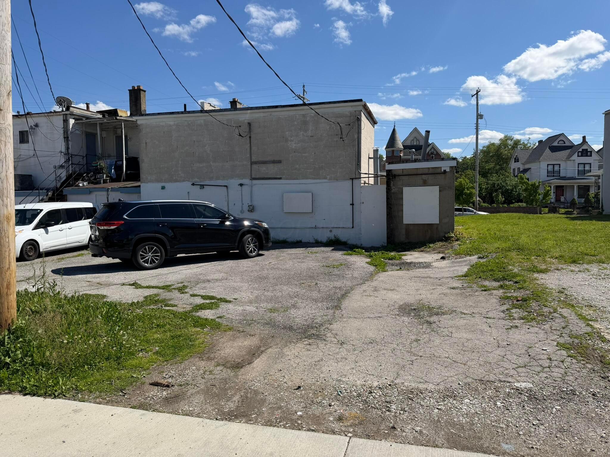 1222 E Long Street Property Photo 6
