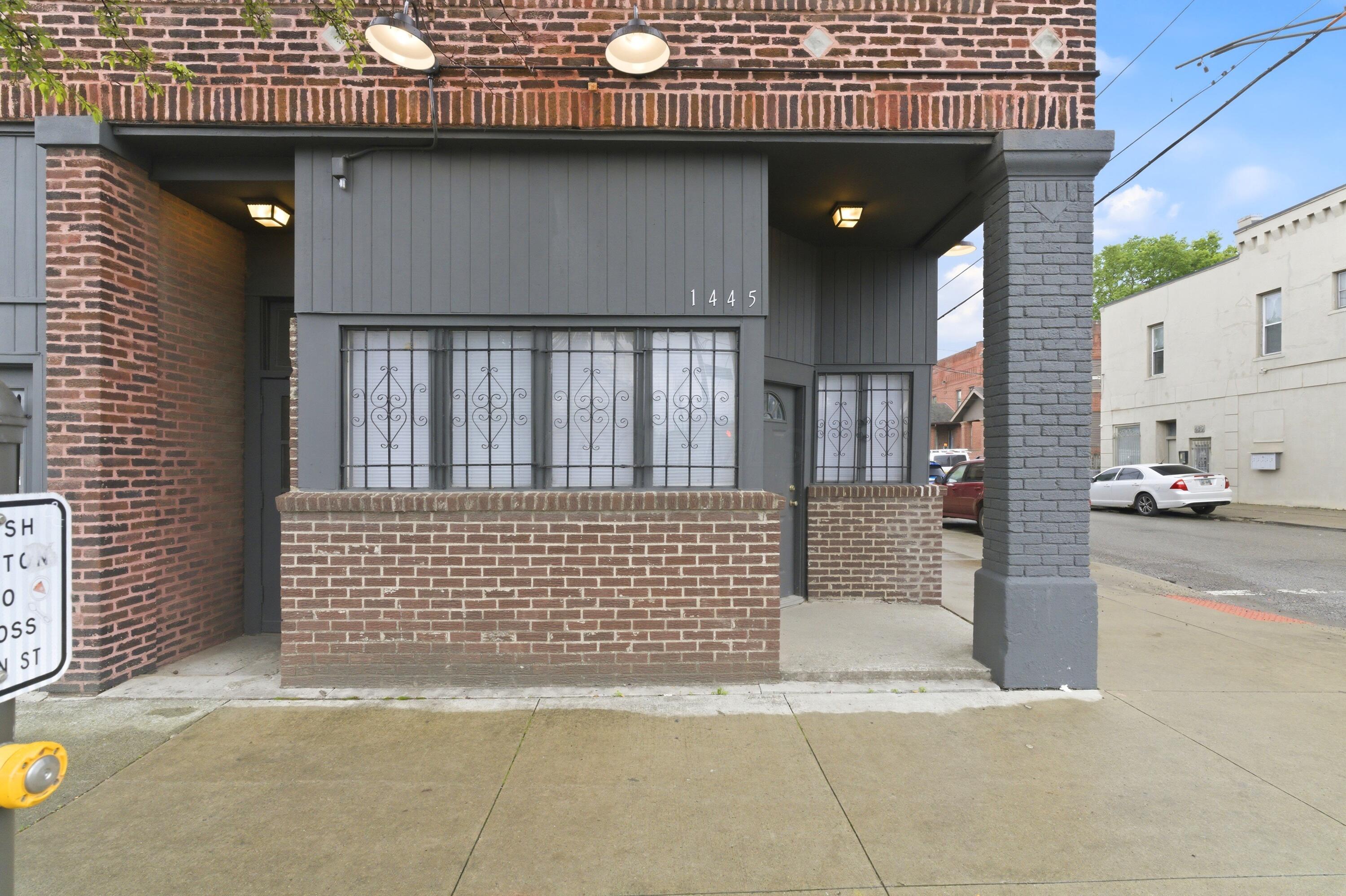 1445-1447 E Main Street Property Photo 4
