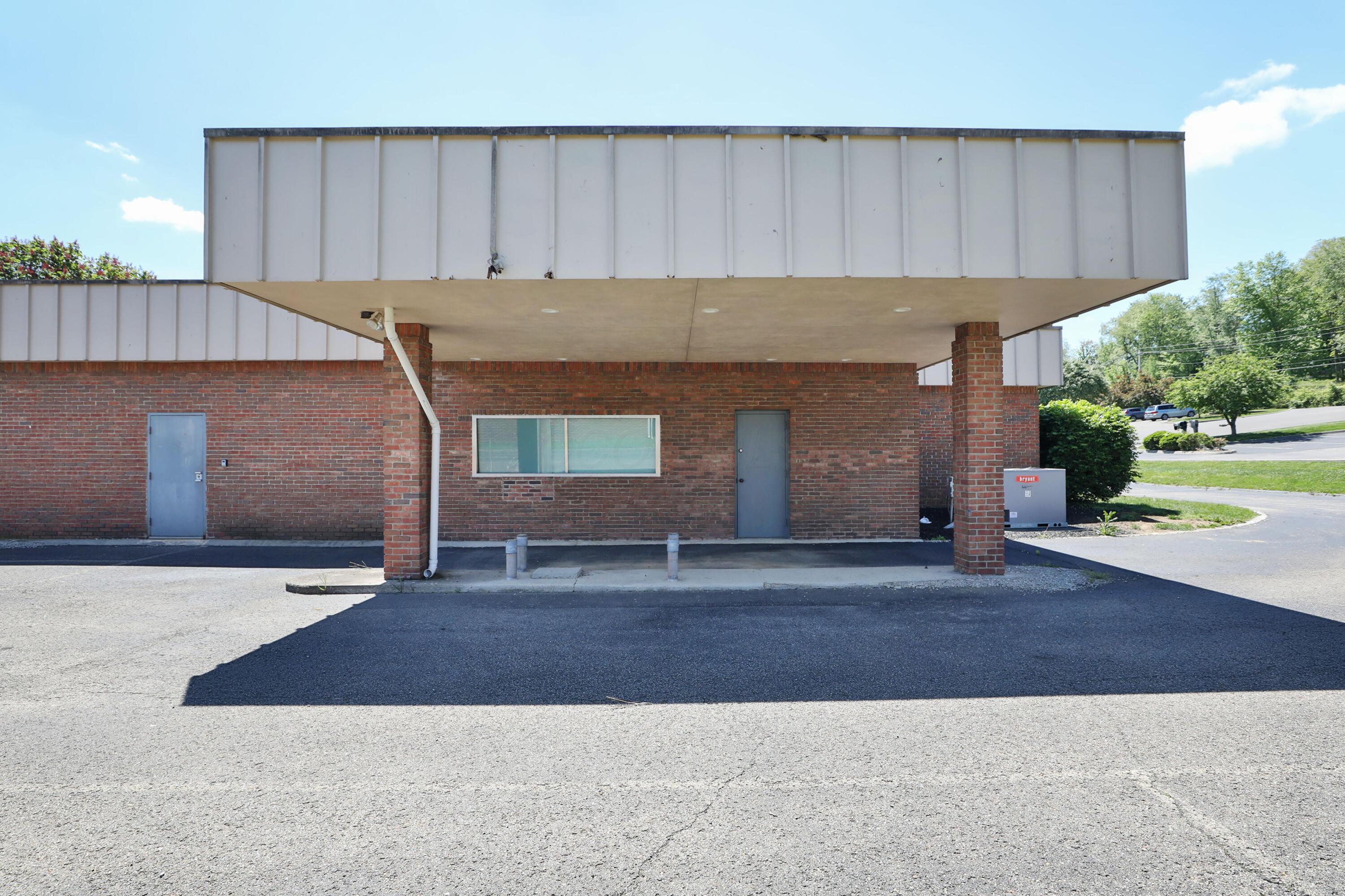 1600 Sheridan Drive Property Photo 8