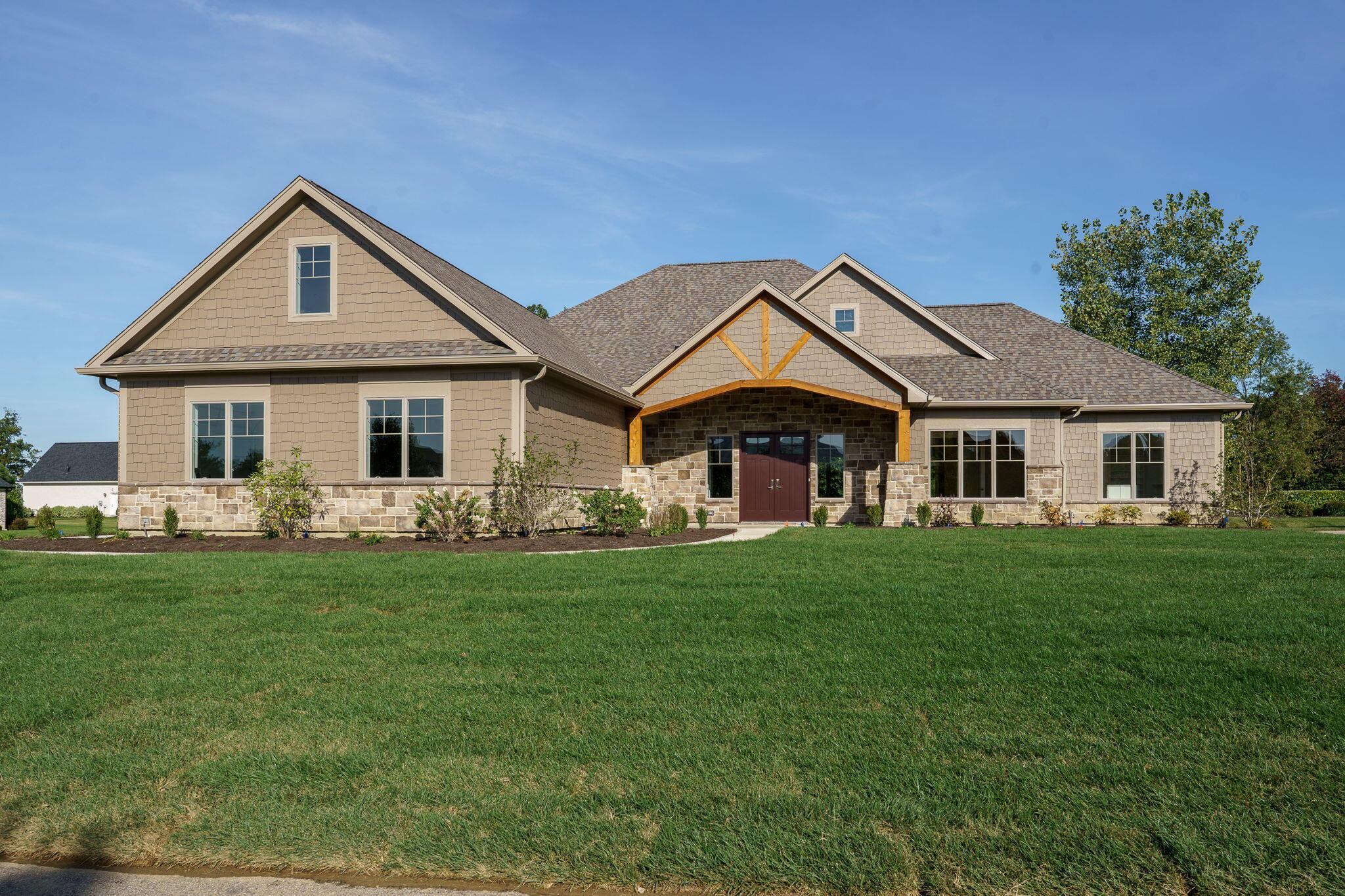 9882 Saddle Creek Trail Property Photo 3