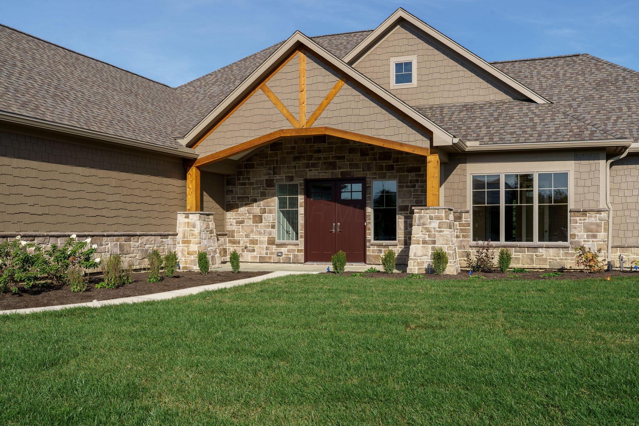 9882 Saddle Creek Trail Property Photo 5