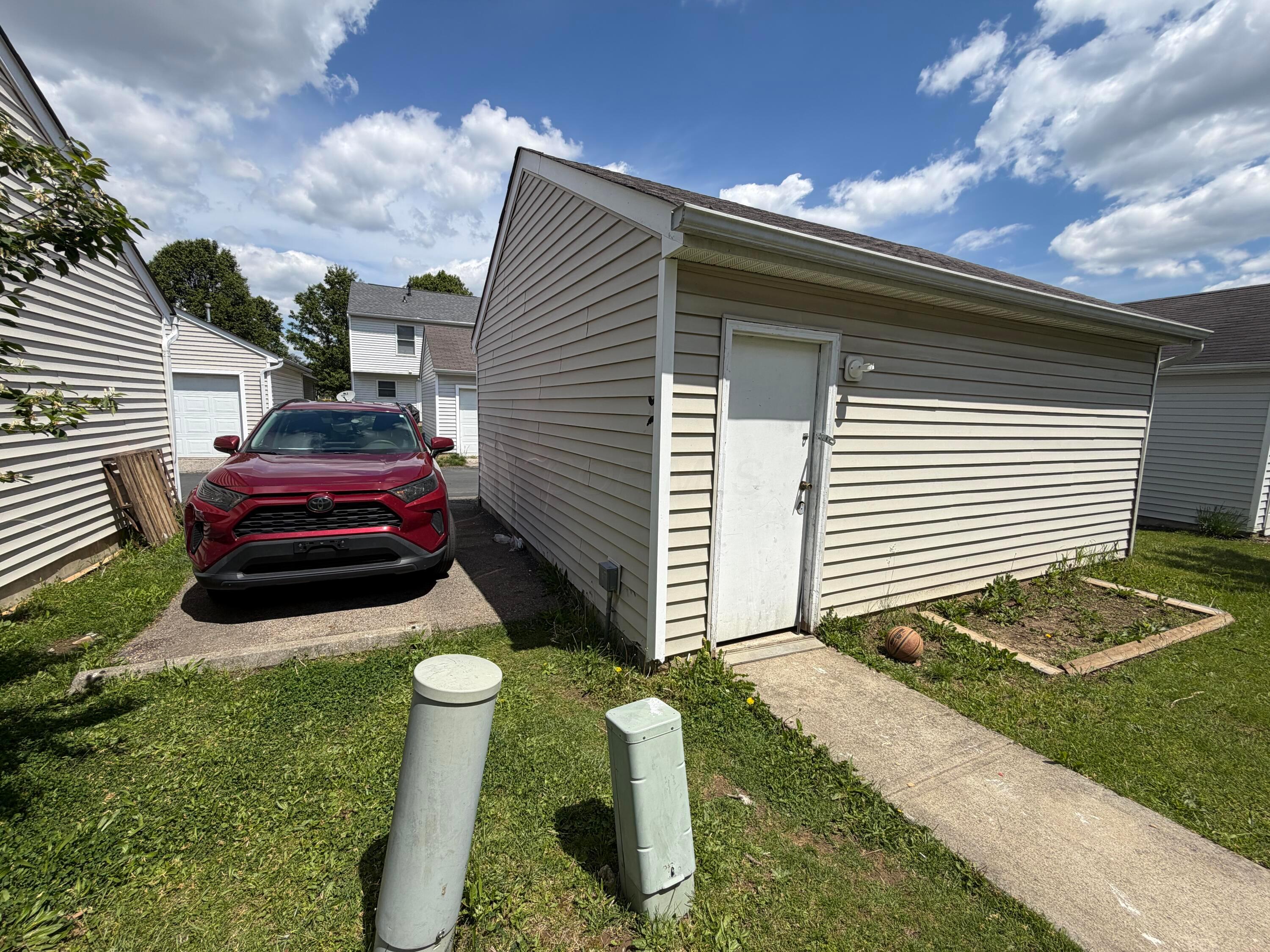 2976 Representation Terrace Property Photo 4