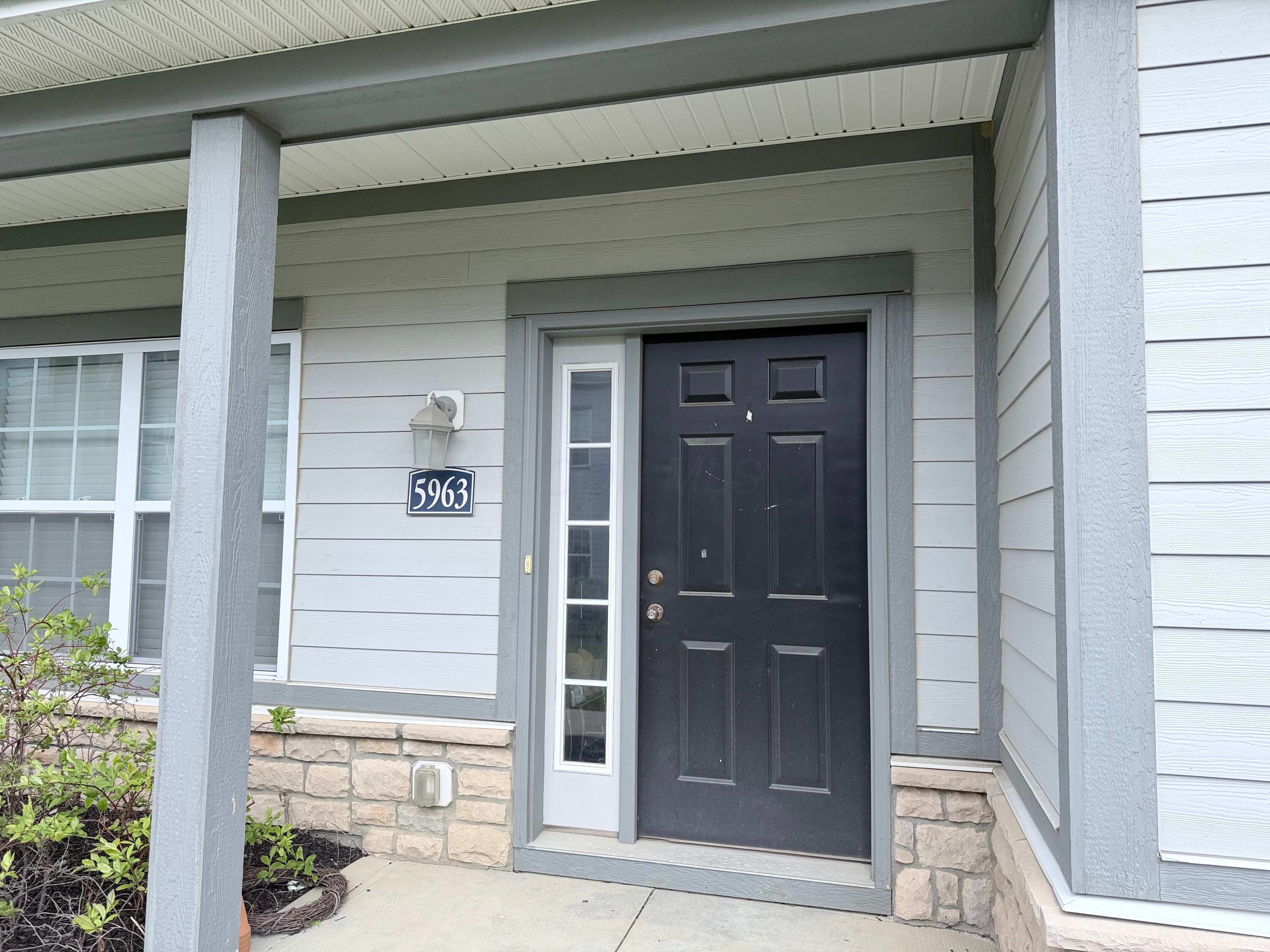 5963 Bluestone Way Property Photo 2