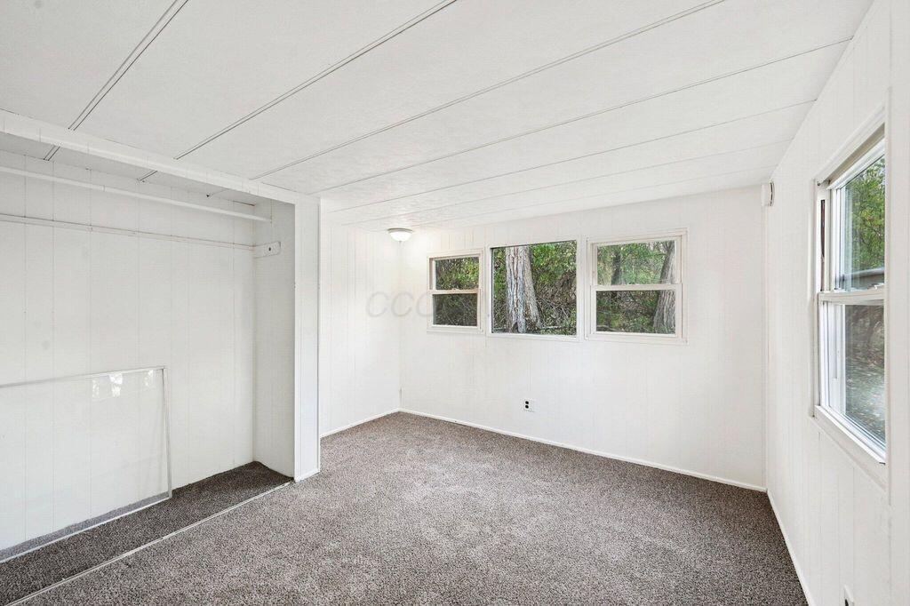 99 Hampton Ln Property Photo 19