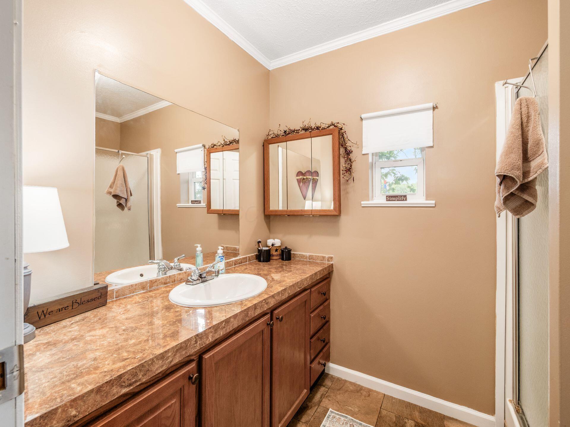 9 Tomahawk Circle Property Photo 8