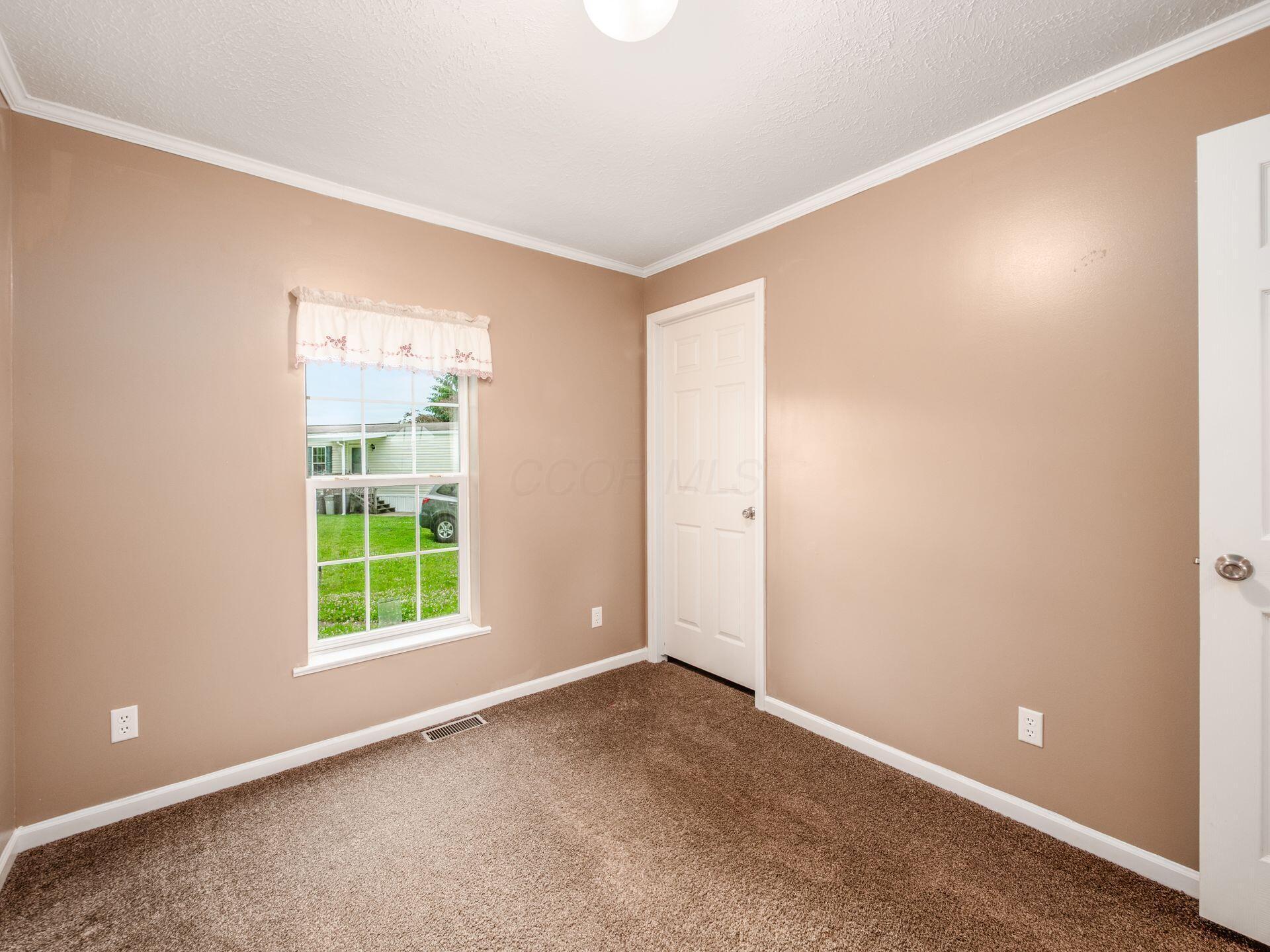 9 Tomahawk Circle Property Photo 15