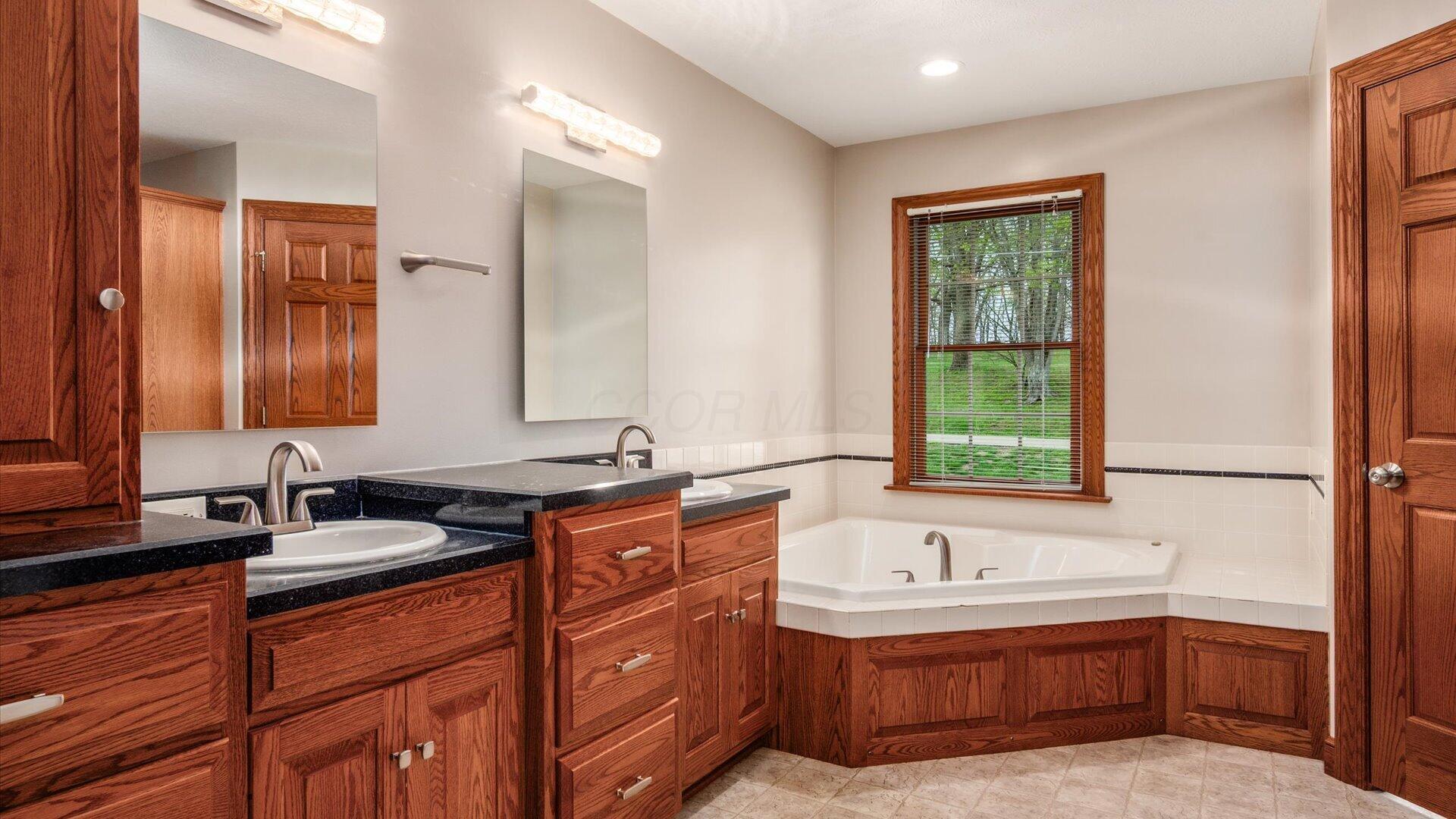 2540 Nicholas Lane Property Photo 25