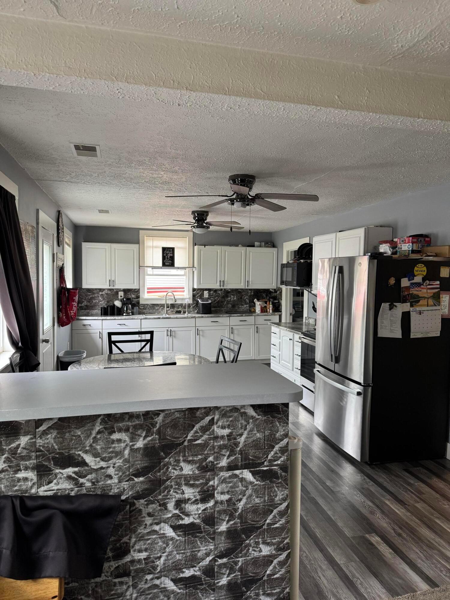 4850 Ridge Street Property Photo 2