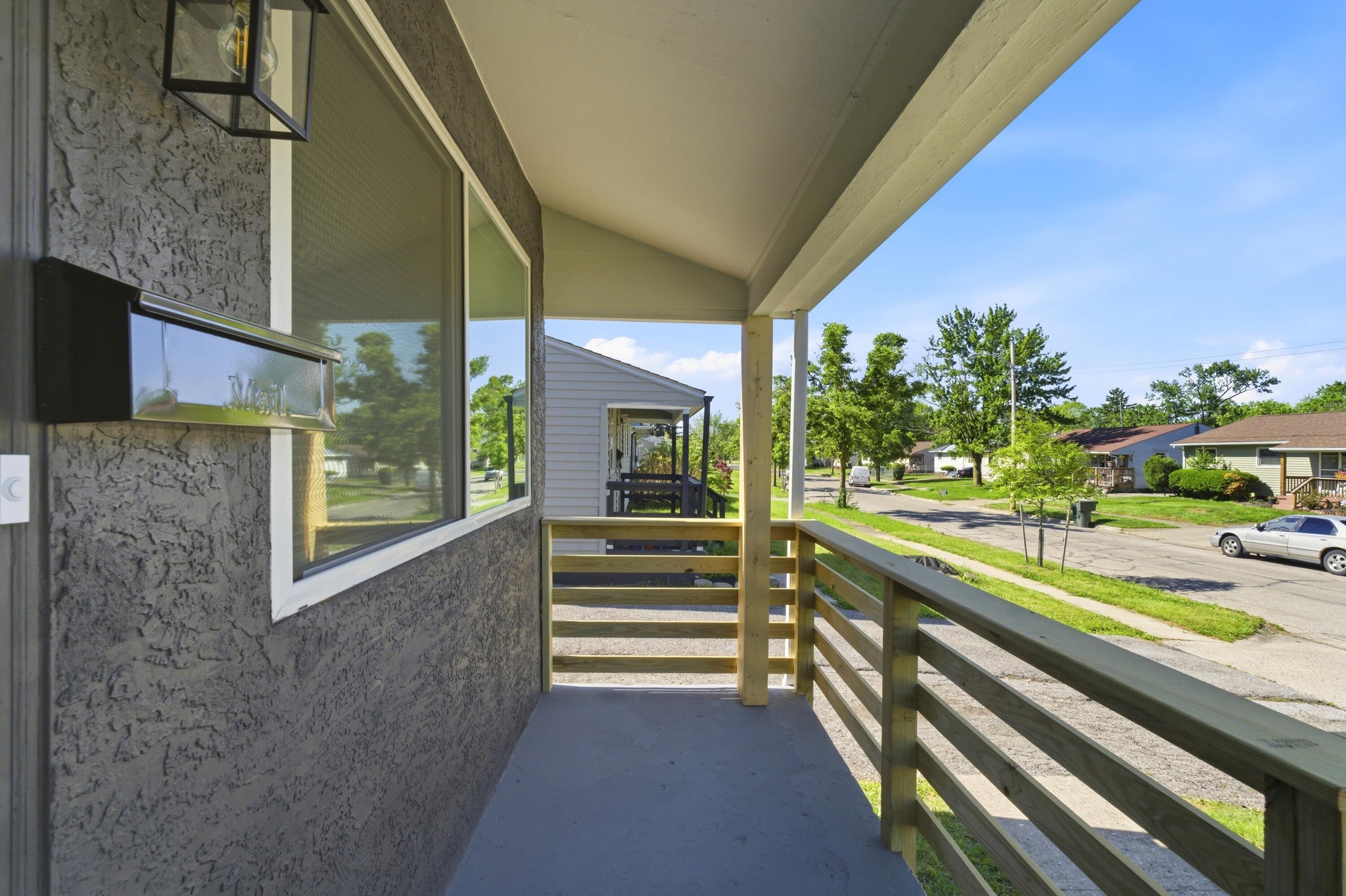 1804 Kelton Avenue Property Photo 3