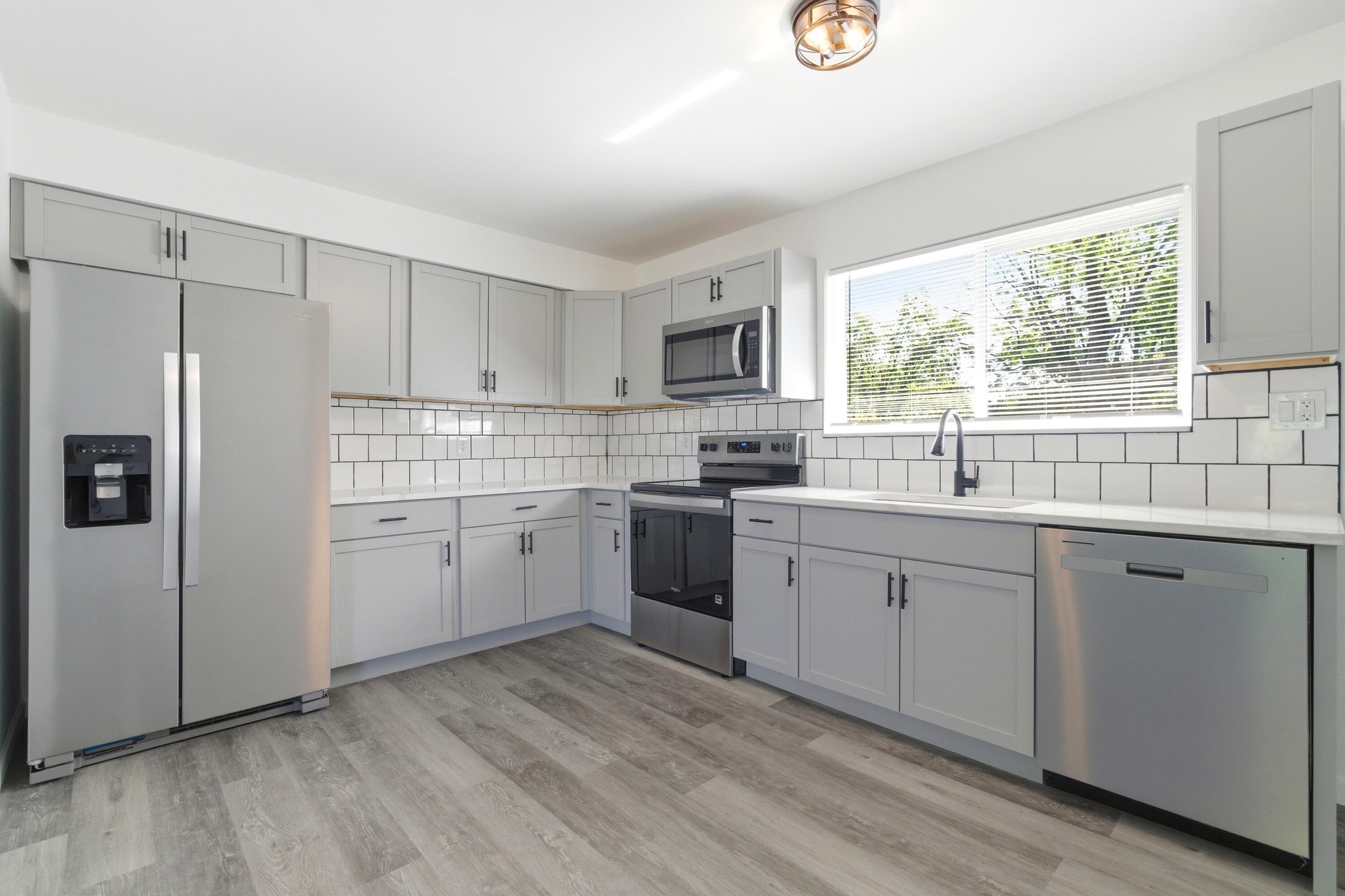 1804 Kelton Avenue Property Photo 9
