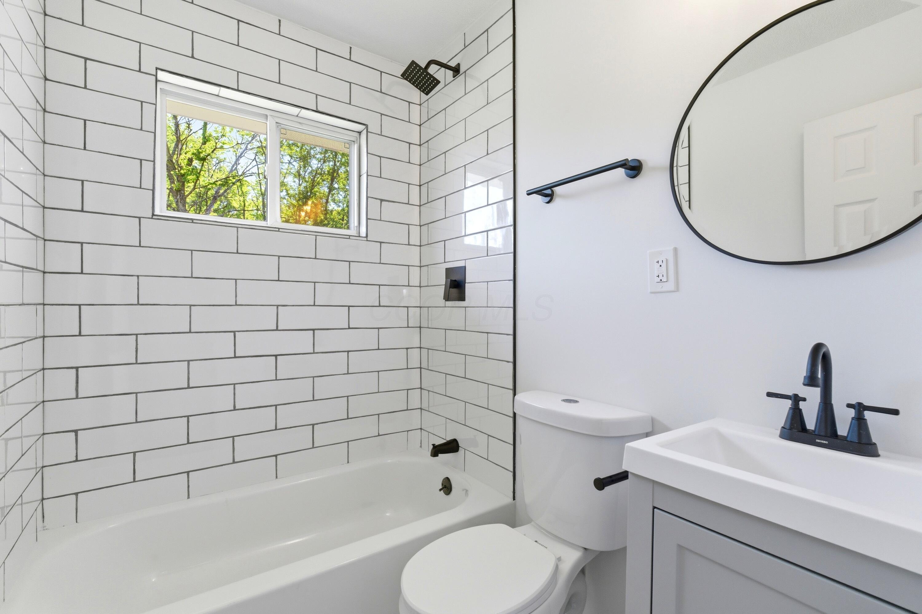 1804 Kelton Avenue Property Photo 10
