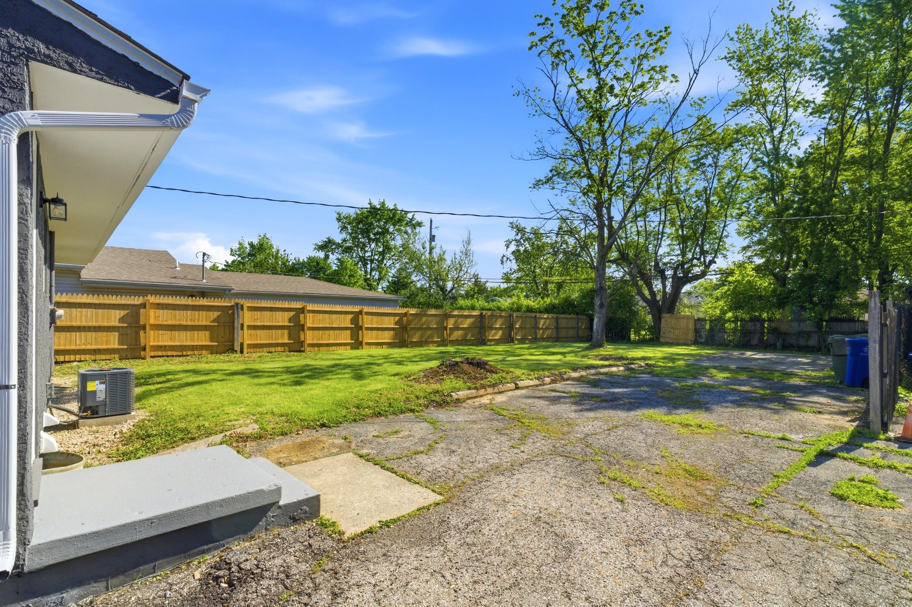 1804 Kelton Avenue Property Photo 35