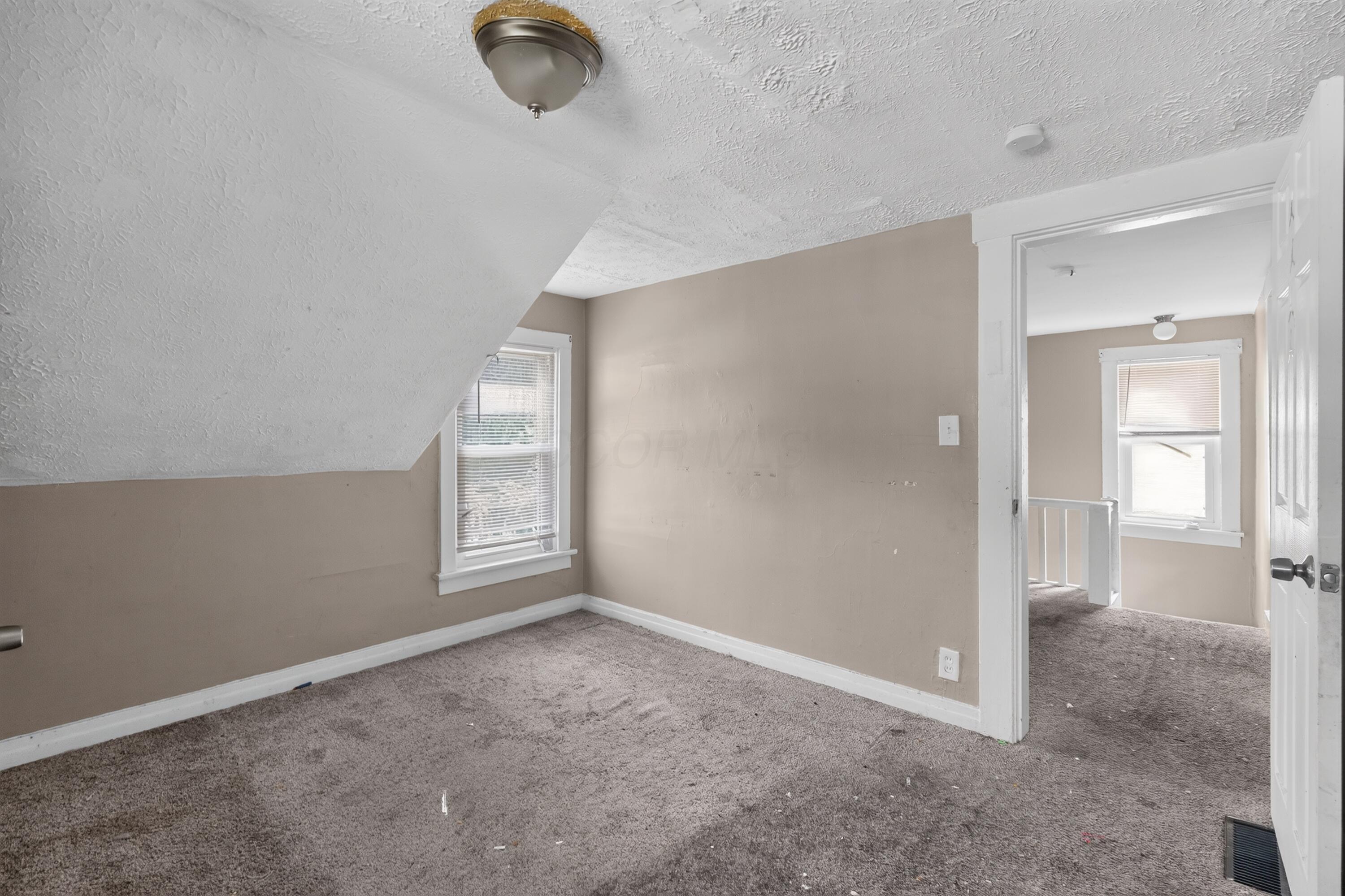 1951 Aberdeen Avenue Property Photo 13
