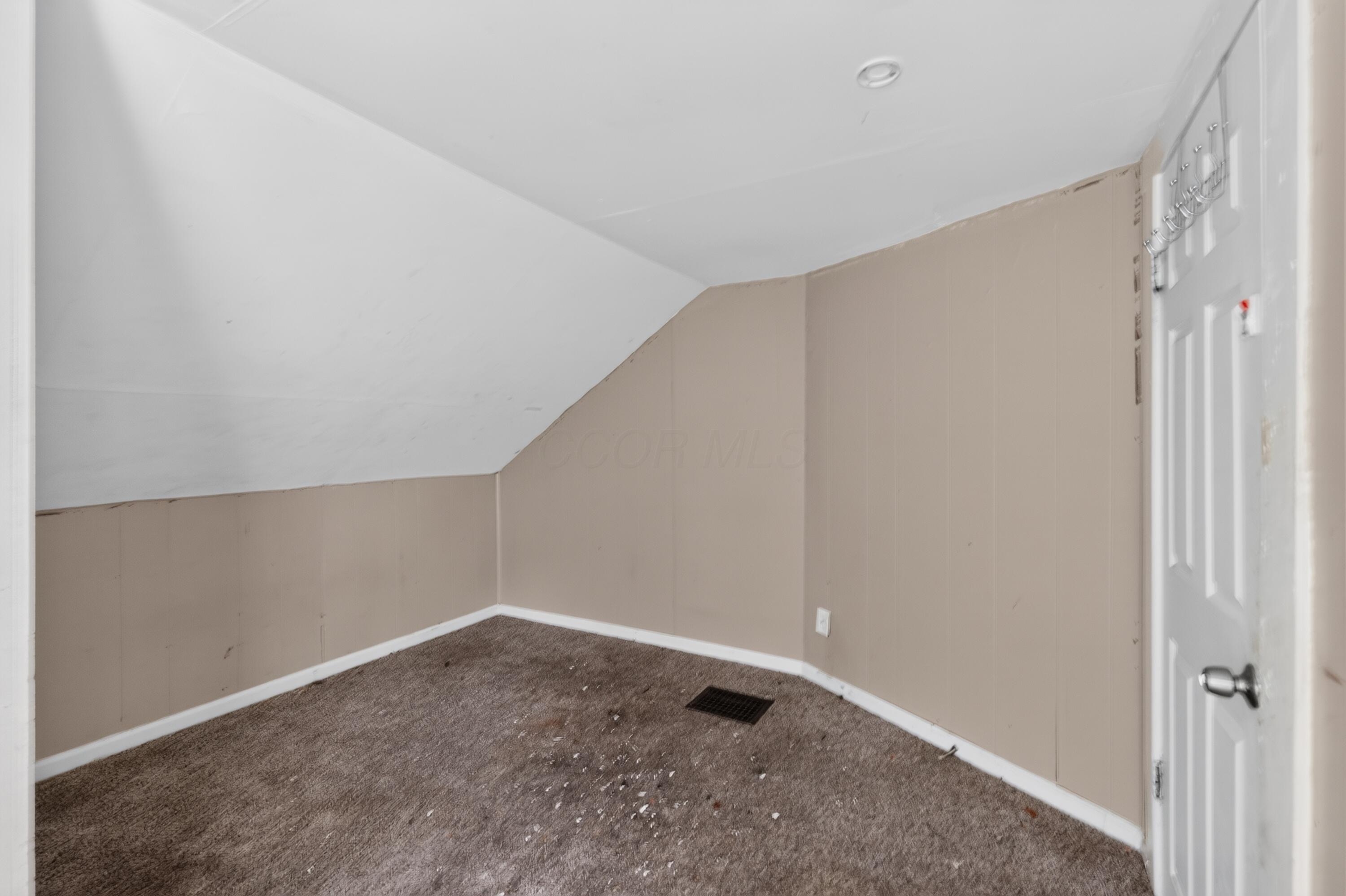 1951 Aberdeen Avenue Property Photo 14