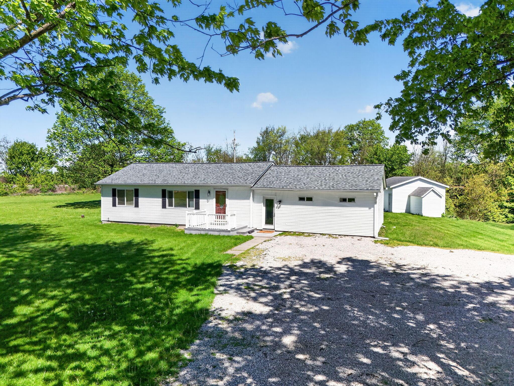 5356 Harding Highway E Property Photo 2