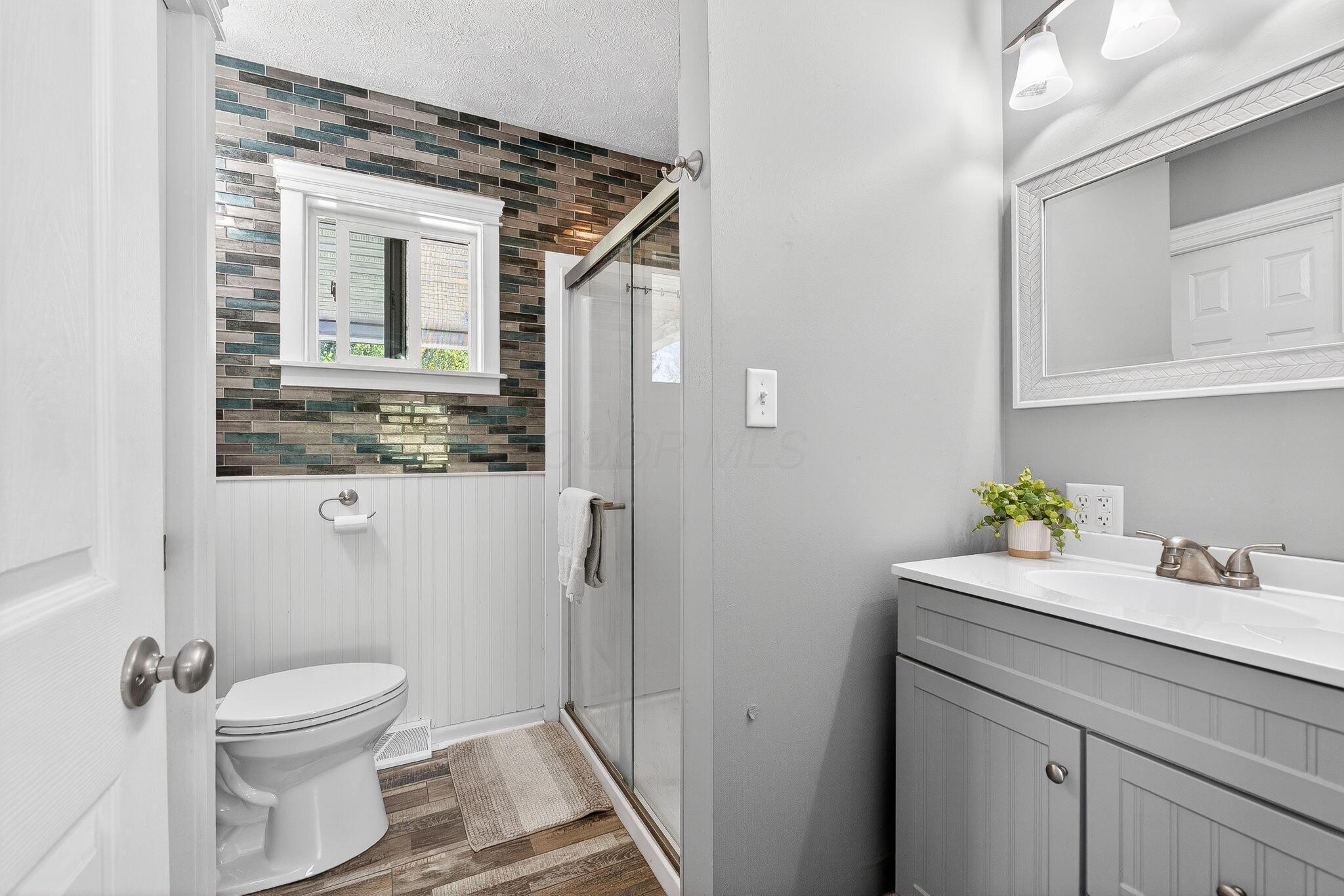 5356 Harding Highway E Property Photo 14