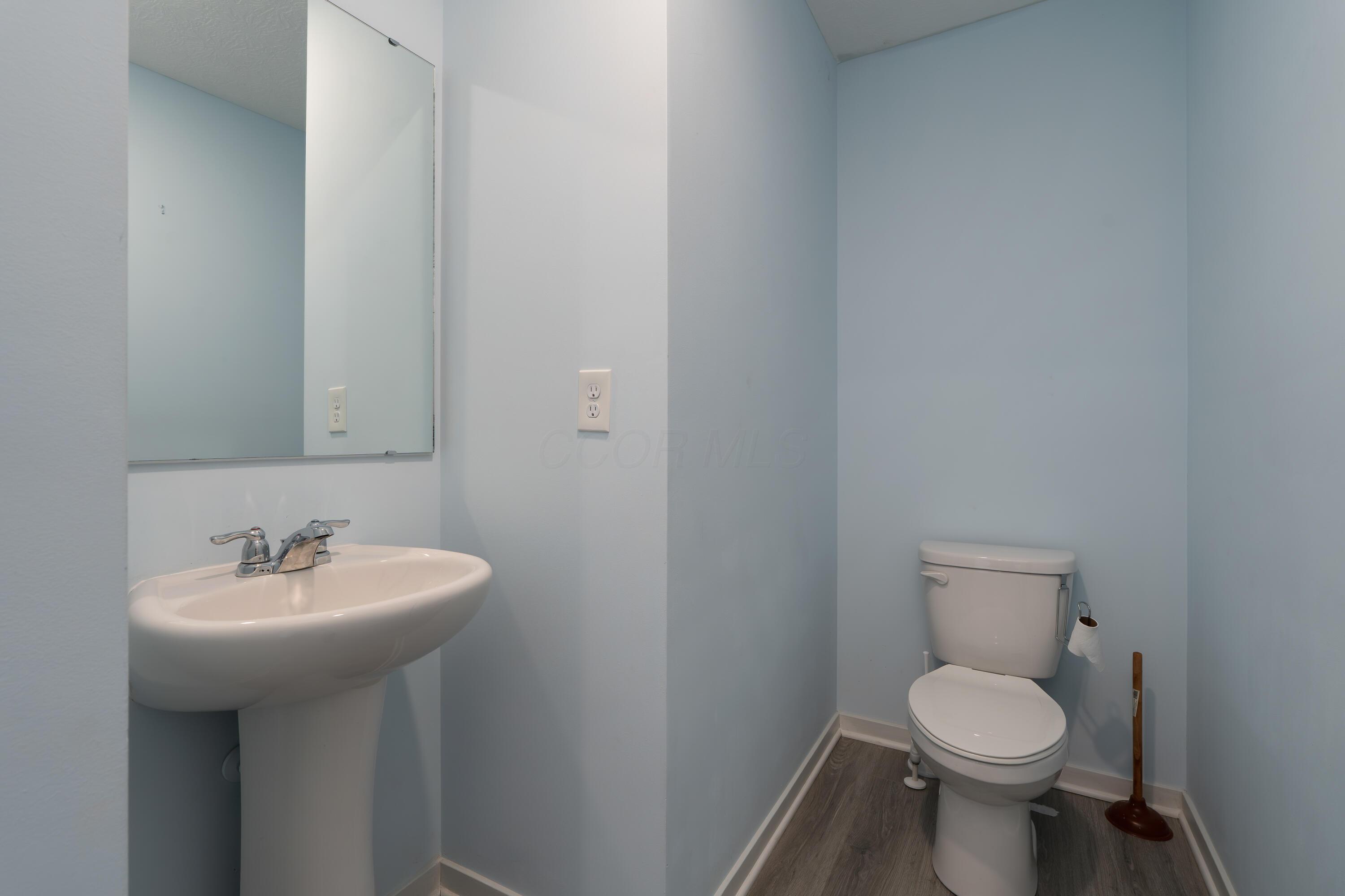 403 St James Property Photo 24