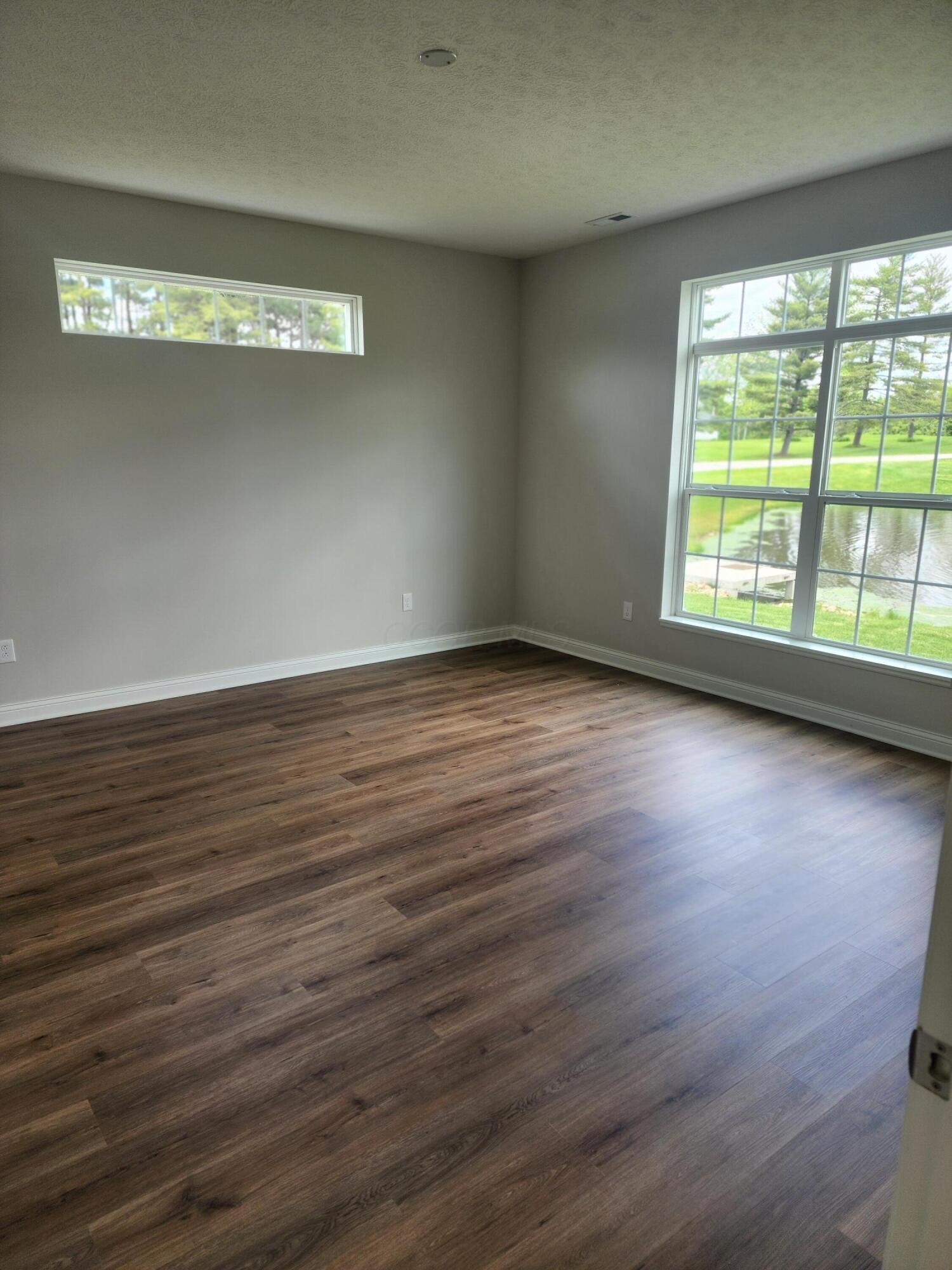 7663 Dulin Farms Drive Property Photo 9