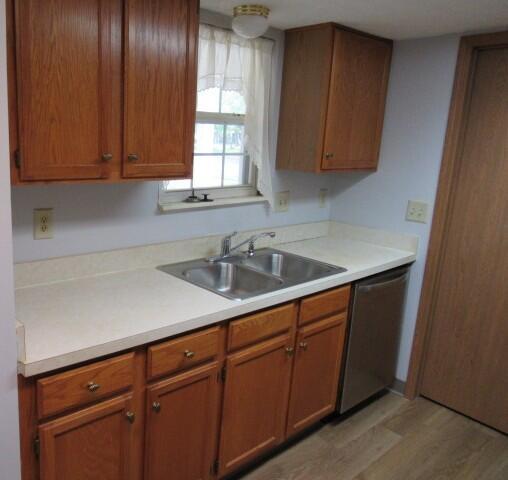 5564 Parkshire Drive Property Photo 8