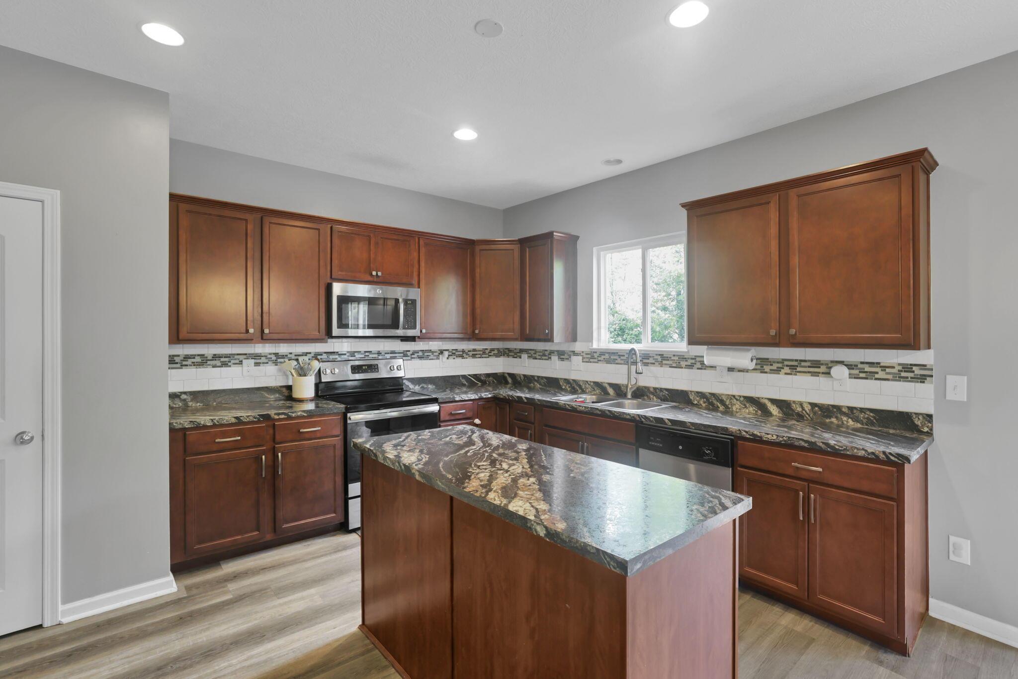 3986 Snowcreek Drive Property Photo 6