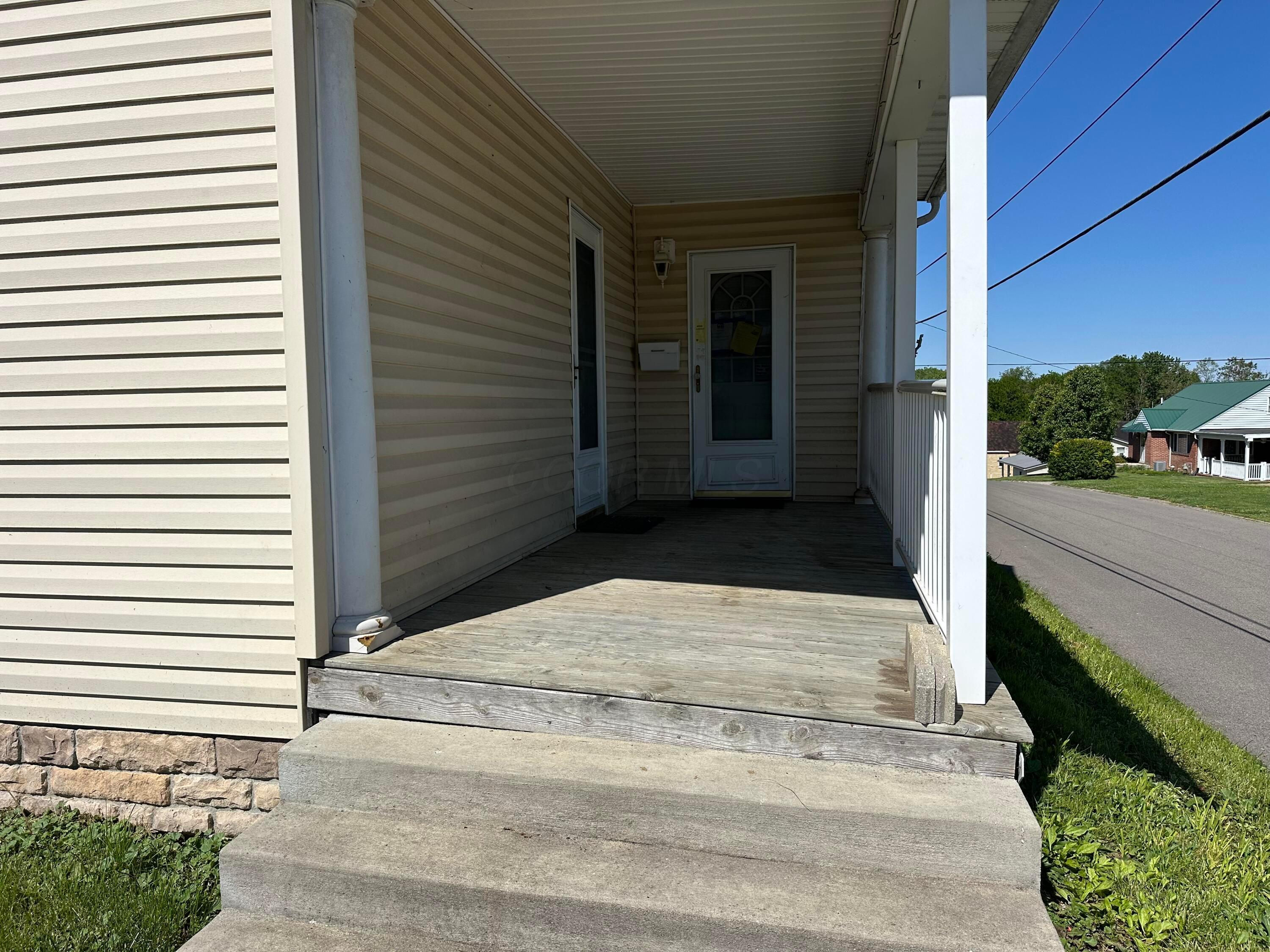 200 S Maple Heights Property Photo 2
