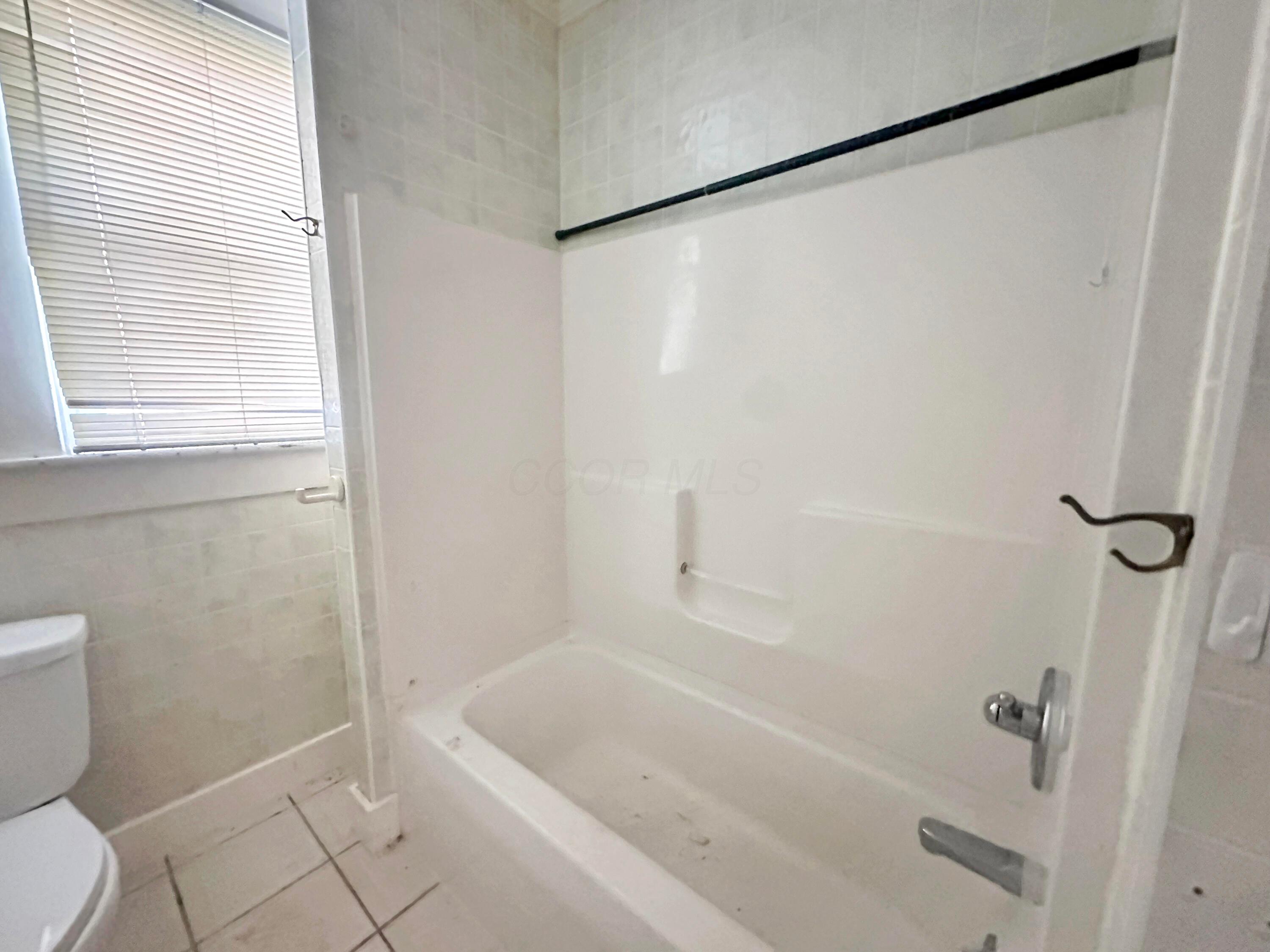 200 S Maple Heights Property Photo 16