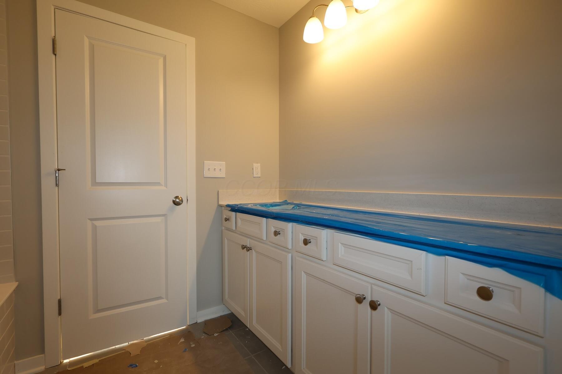 5680 Dutch Lane Property Photo 11