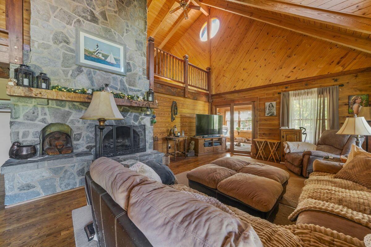 16472 Kreashbaum Road Property Photo 7