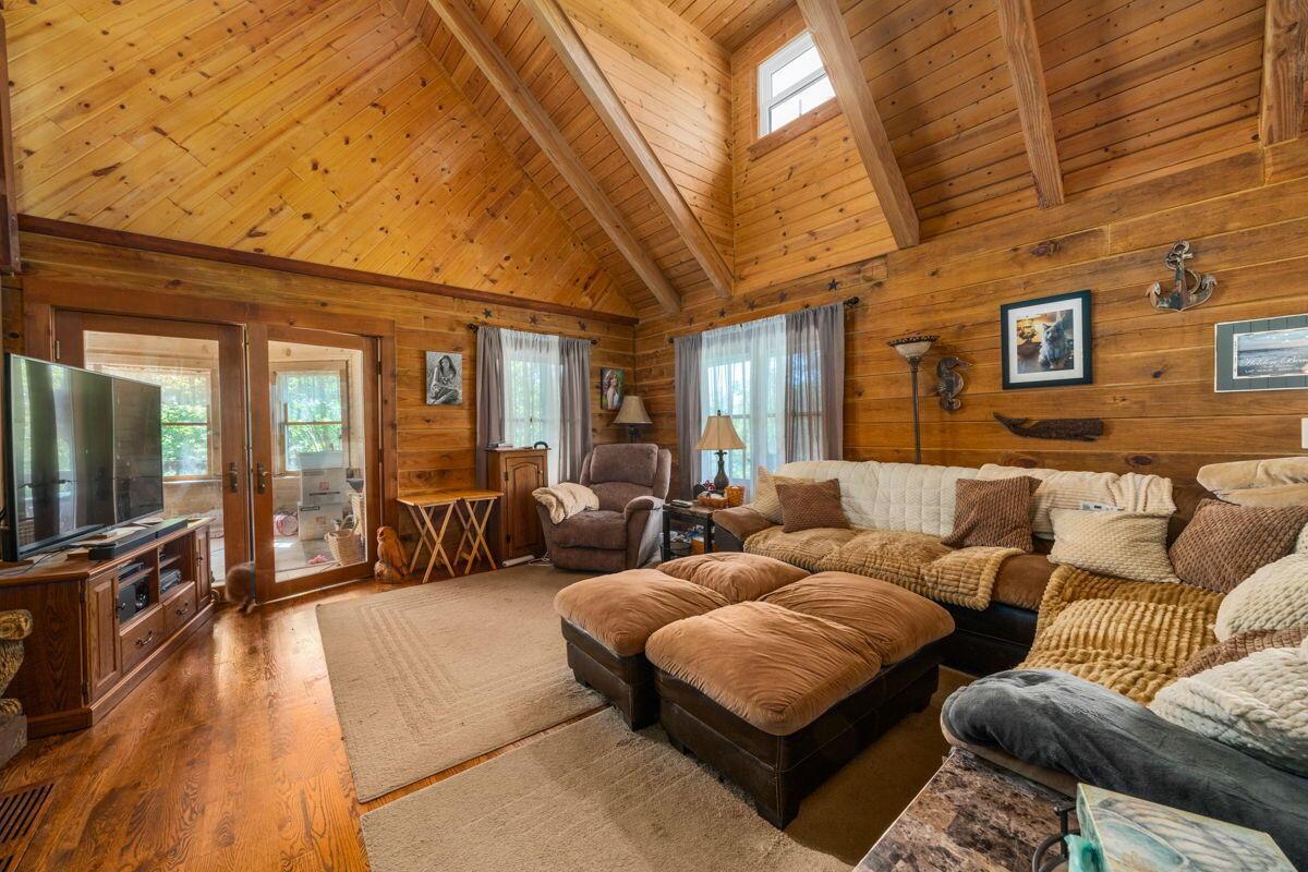 16472 Kreashbaum Road Property Photo 9