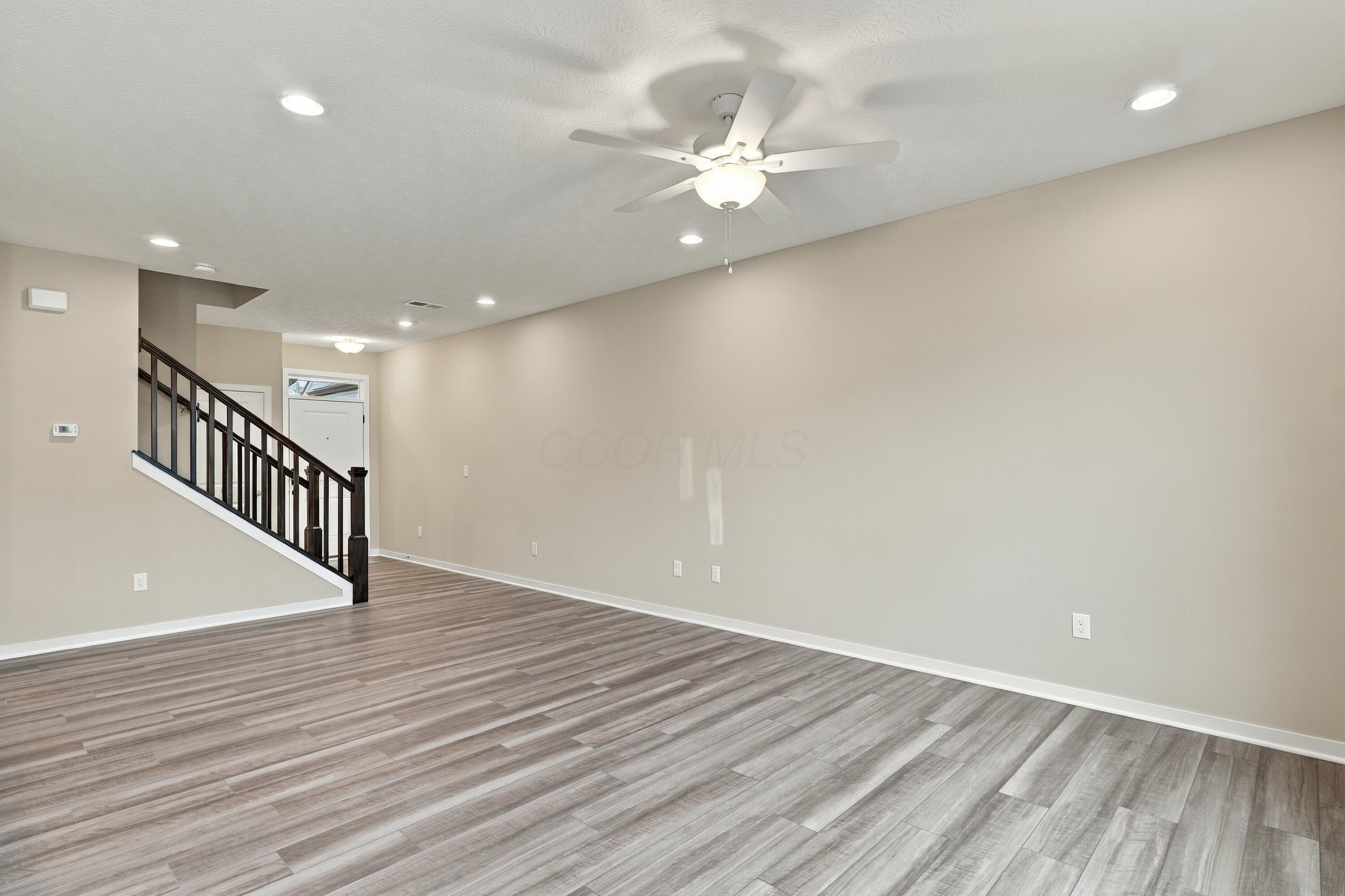 5688 Dutch Lane Property Photo 11