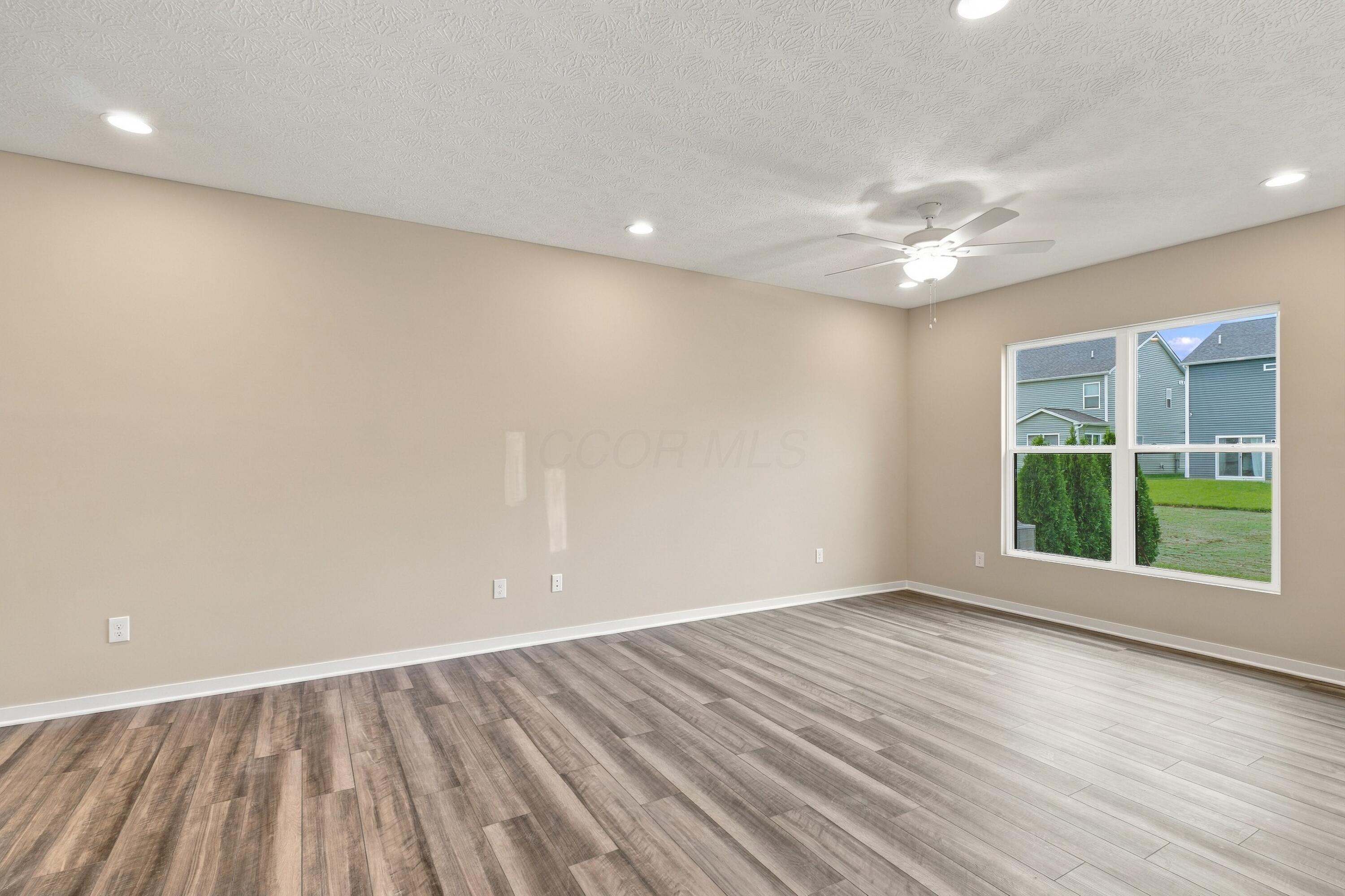 5688 Dutch Lane Property Photo 13