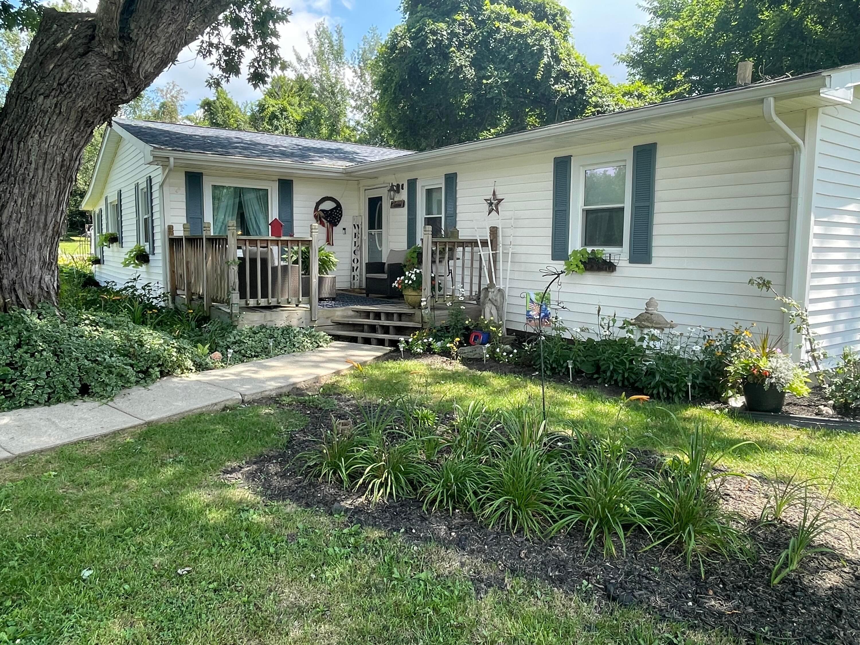 8188 Trimmer Road Property Photo 1