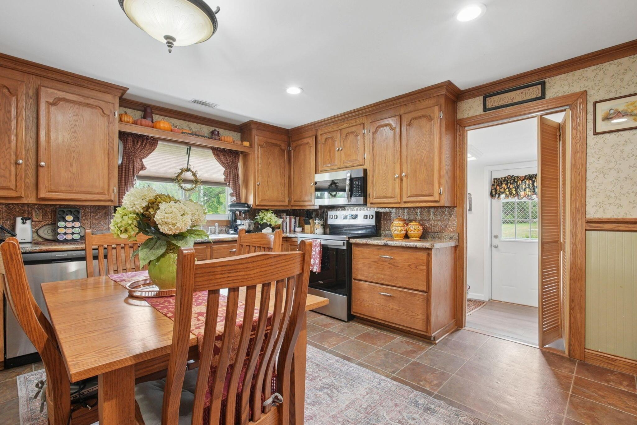 8188 Trimmer Road Property Photo 23