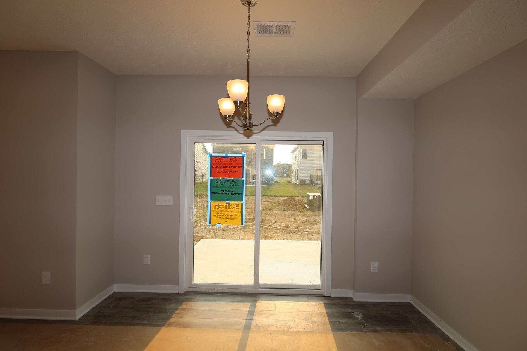 5692 Dutch Lane Property Photo 3