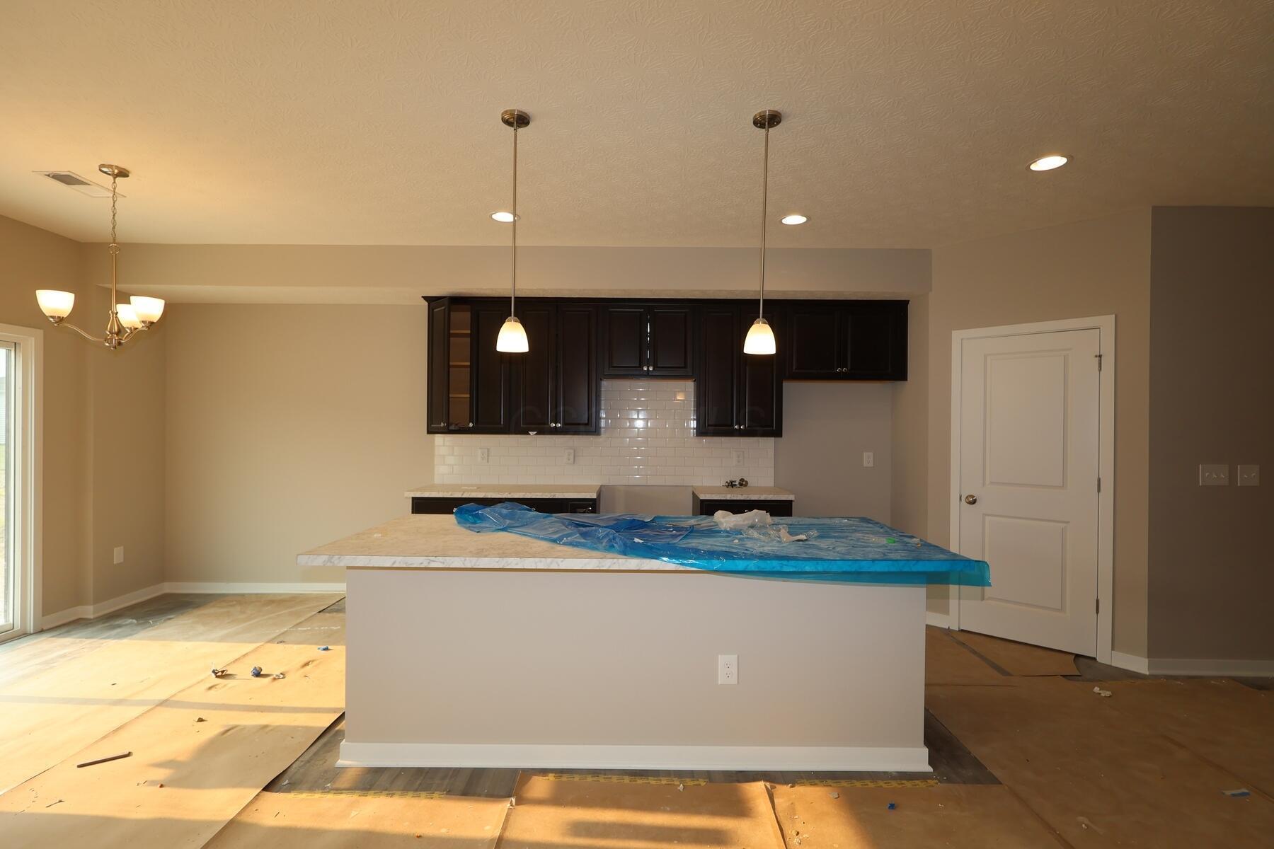 5692 Dutch Lane Property Photo 5
