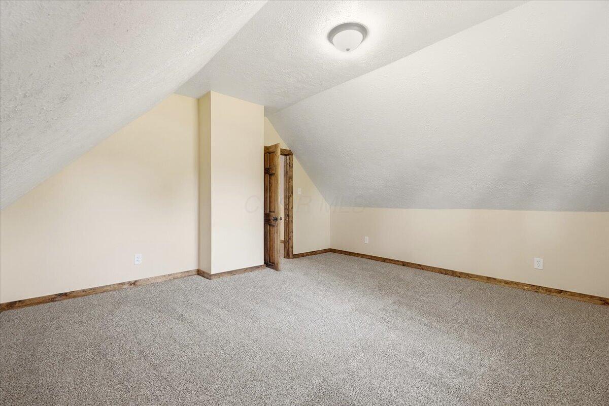 302 N Main Street Property Photo 29