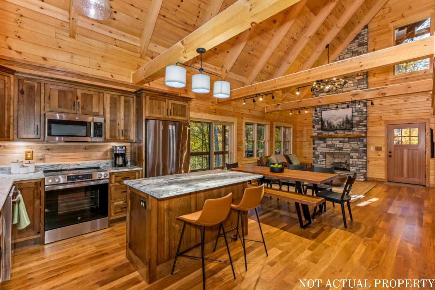 18573 Huggins Road Property Photo 8