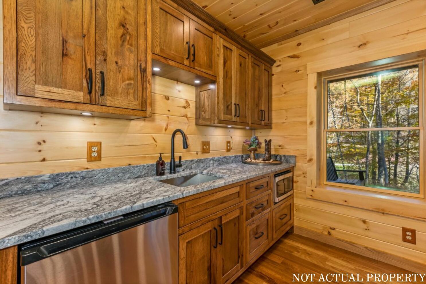 18573 Huggins Road Property Photo 19