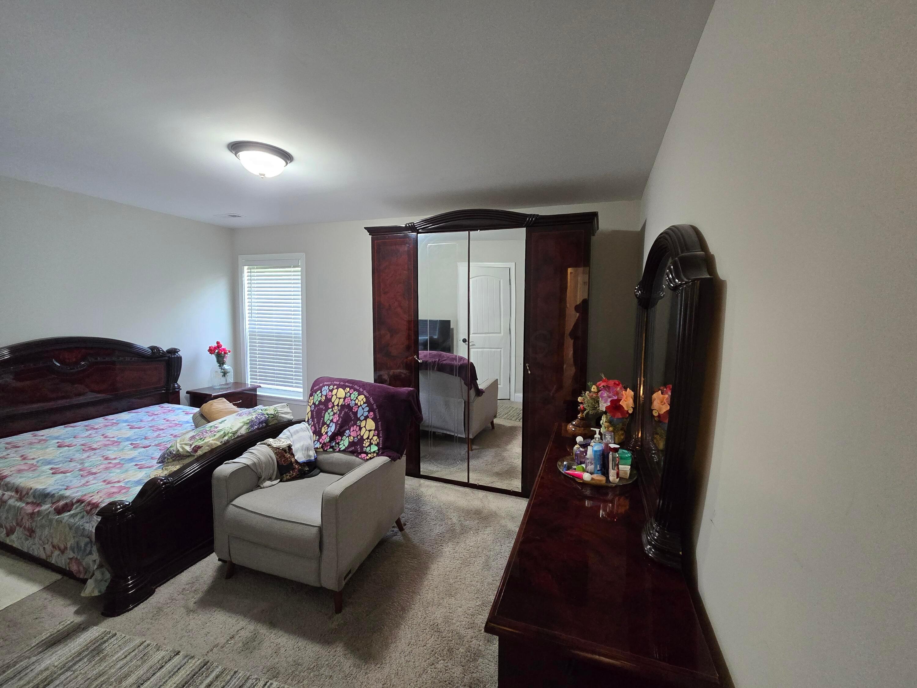 819 Kelburn Lane Property Photo 108