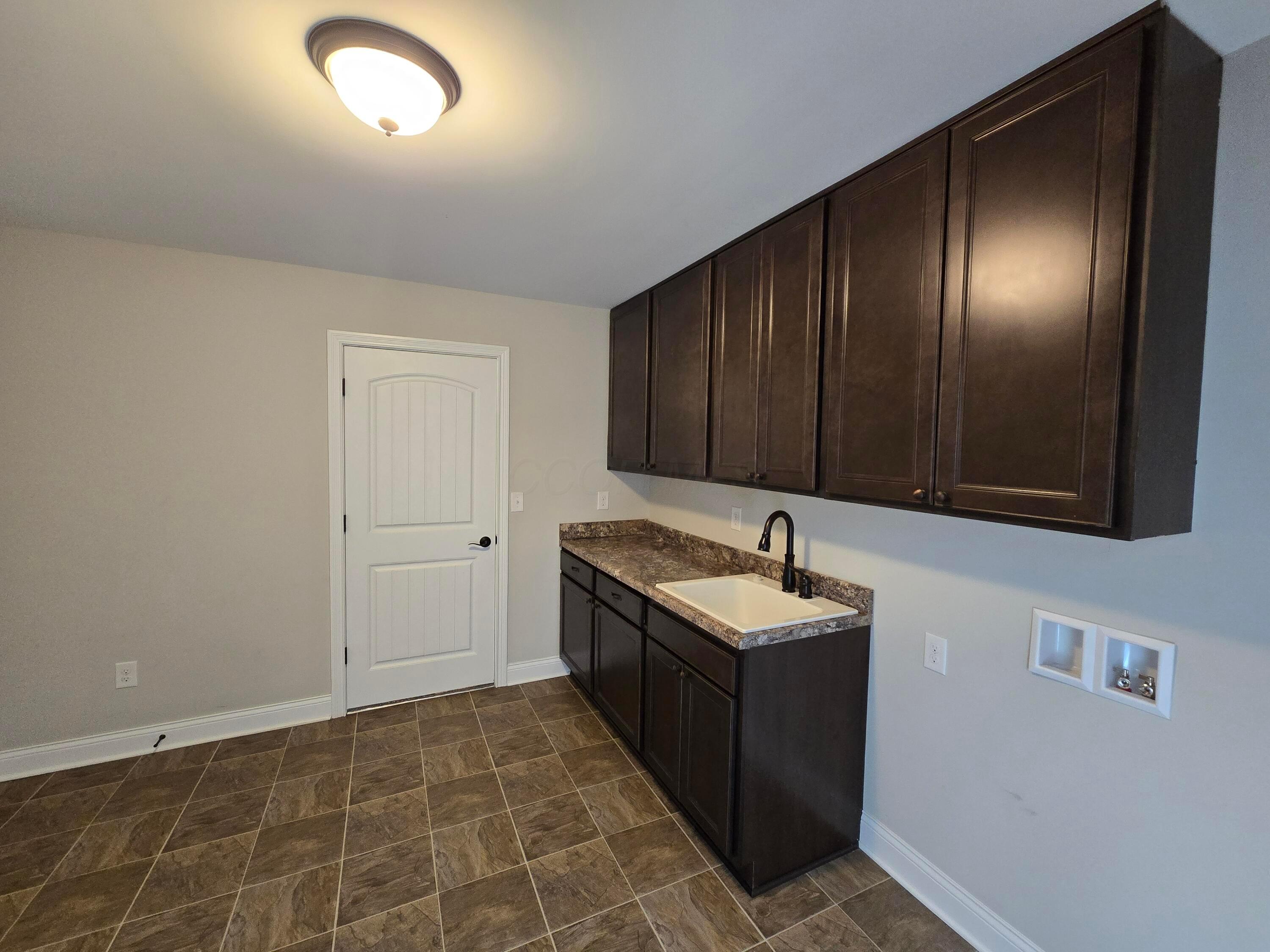 819 Kelburn Lane Property Photo 114