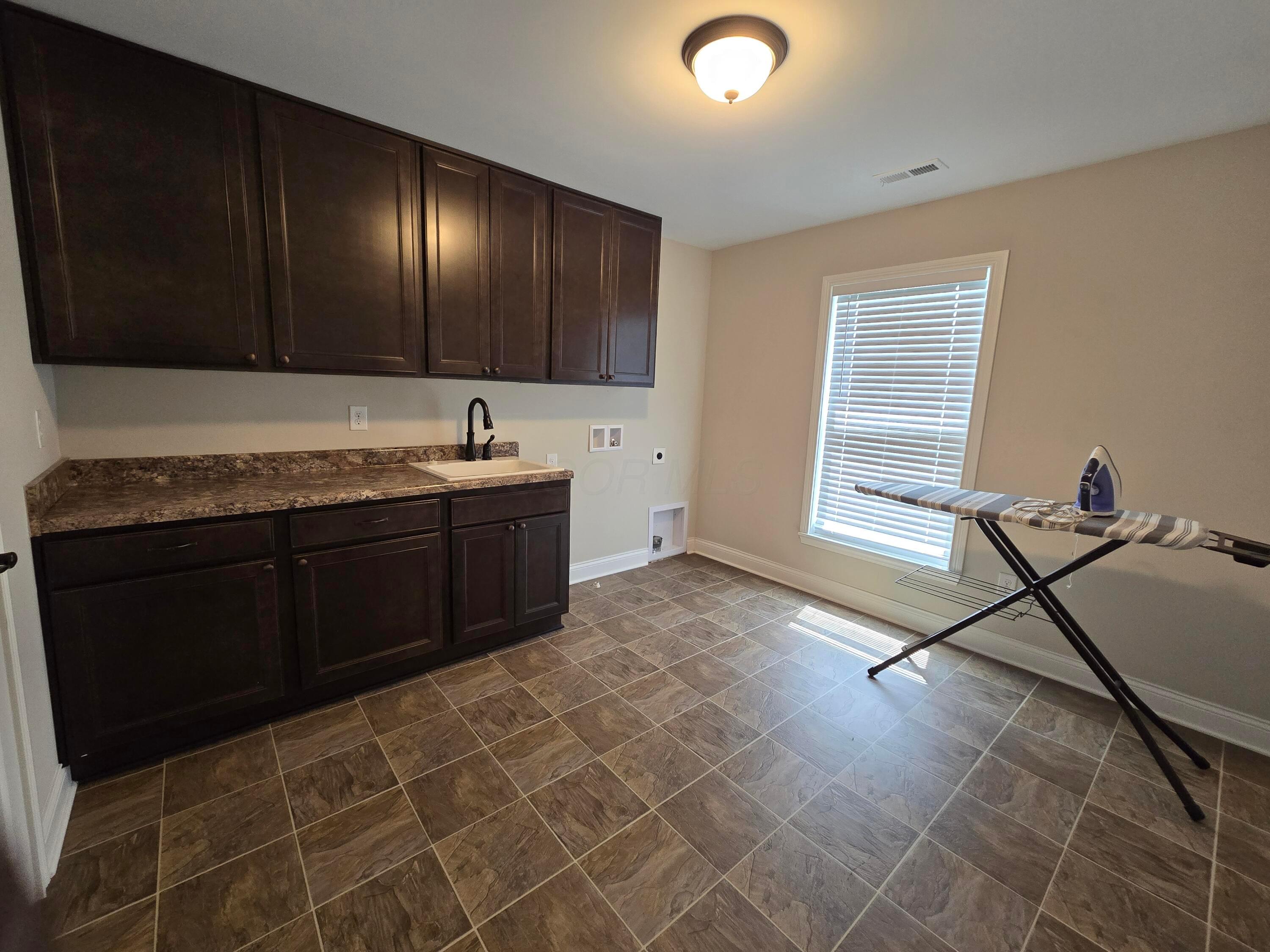 819 Kelburn Lane Property Photo 118