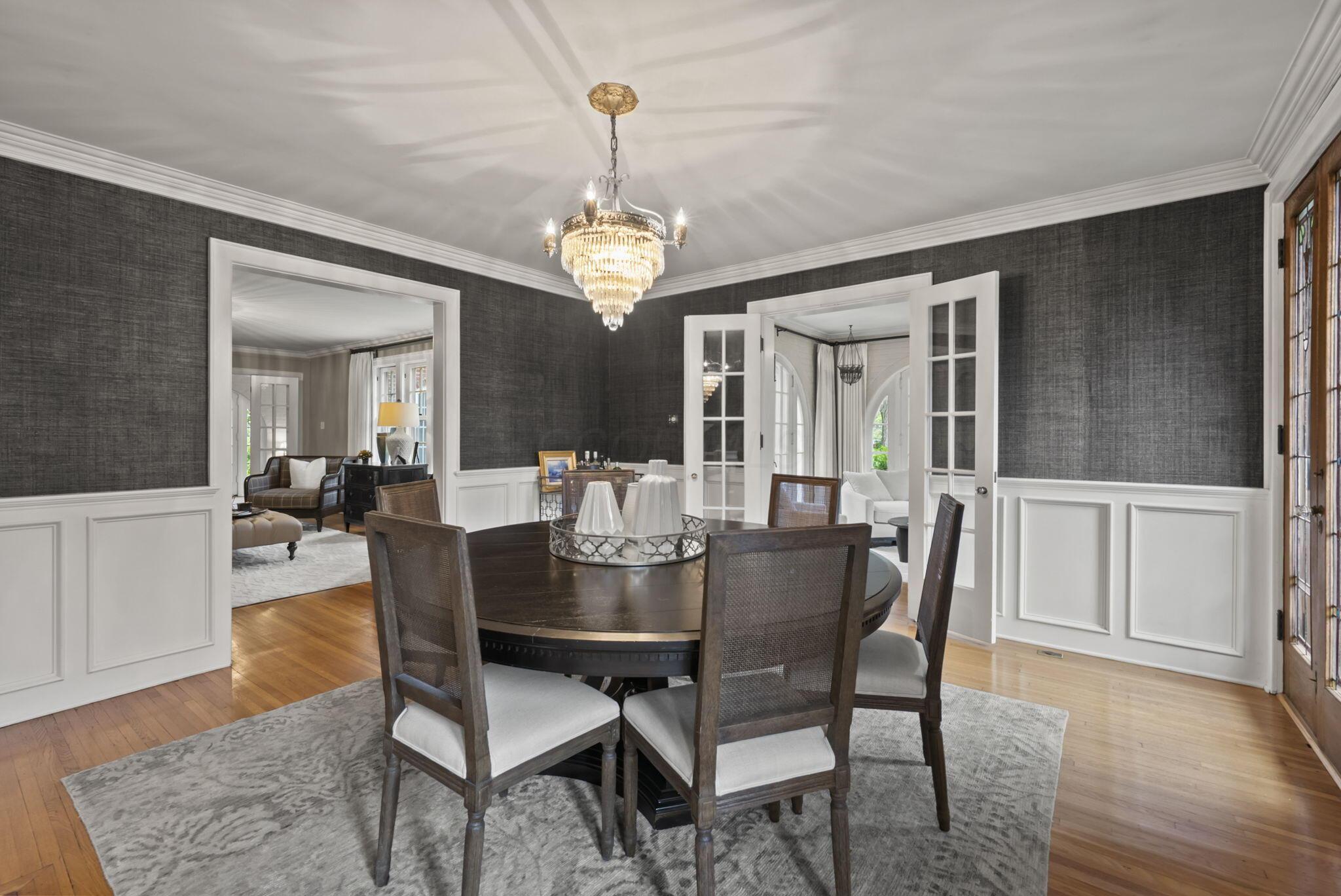 1875 Roxbury Road Property Photo 23