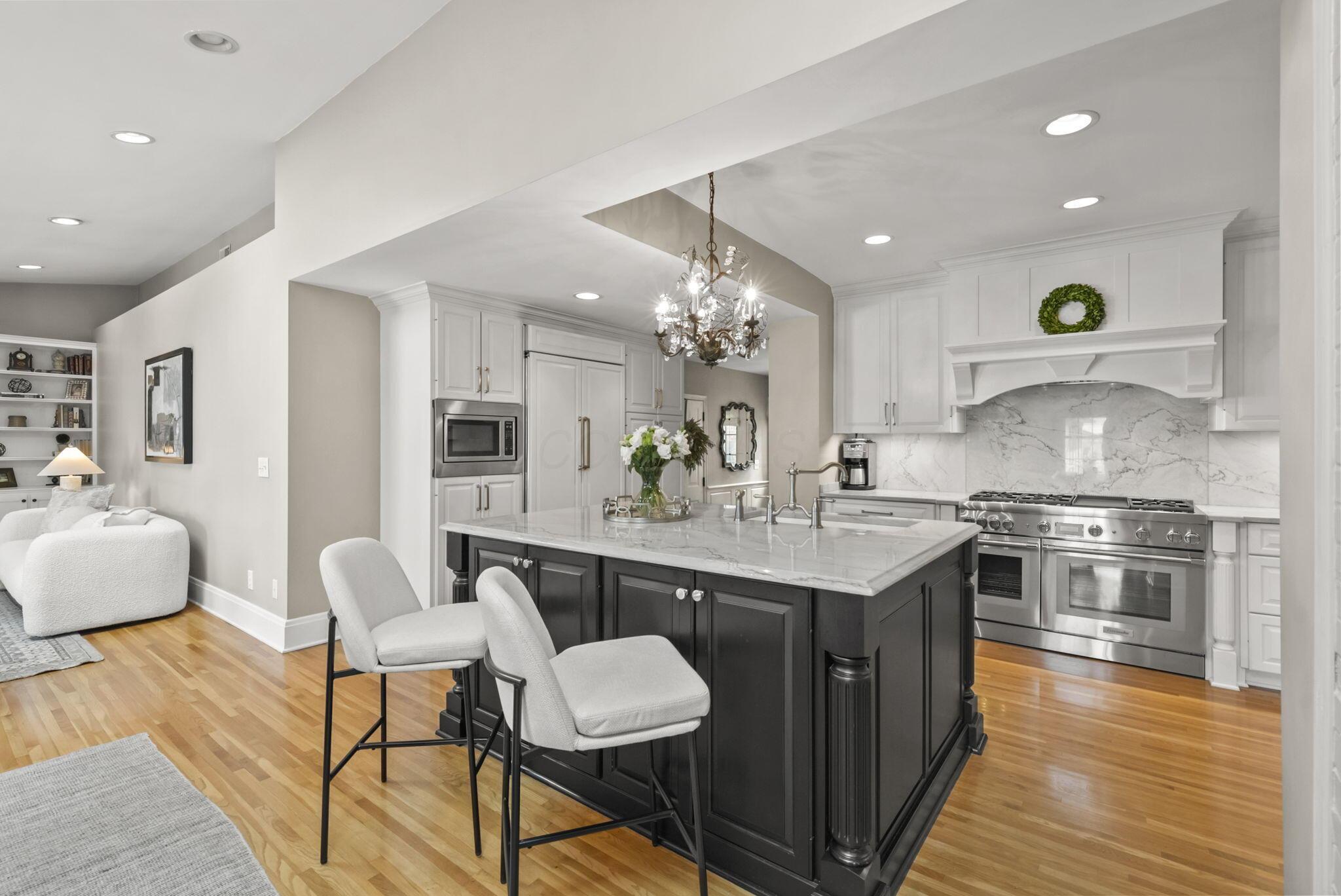 1875 Roxbury Road Property Photo 27